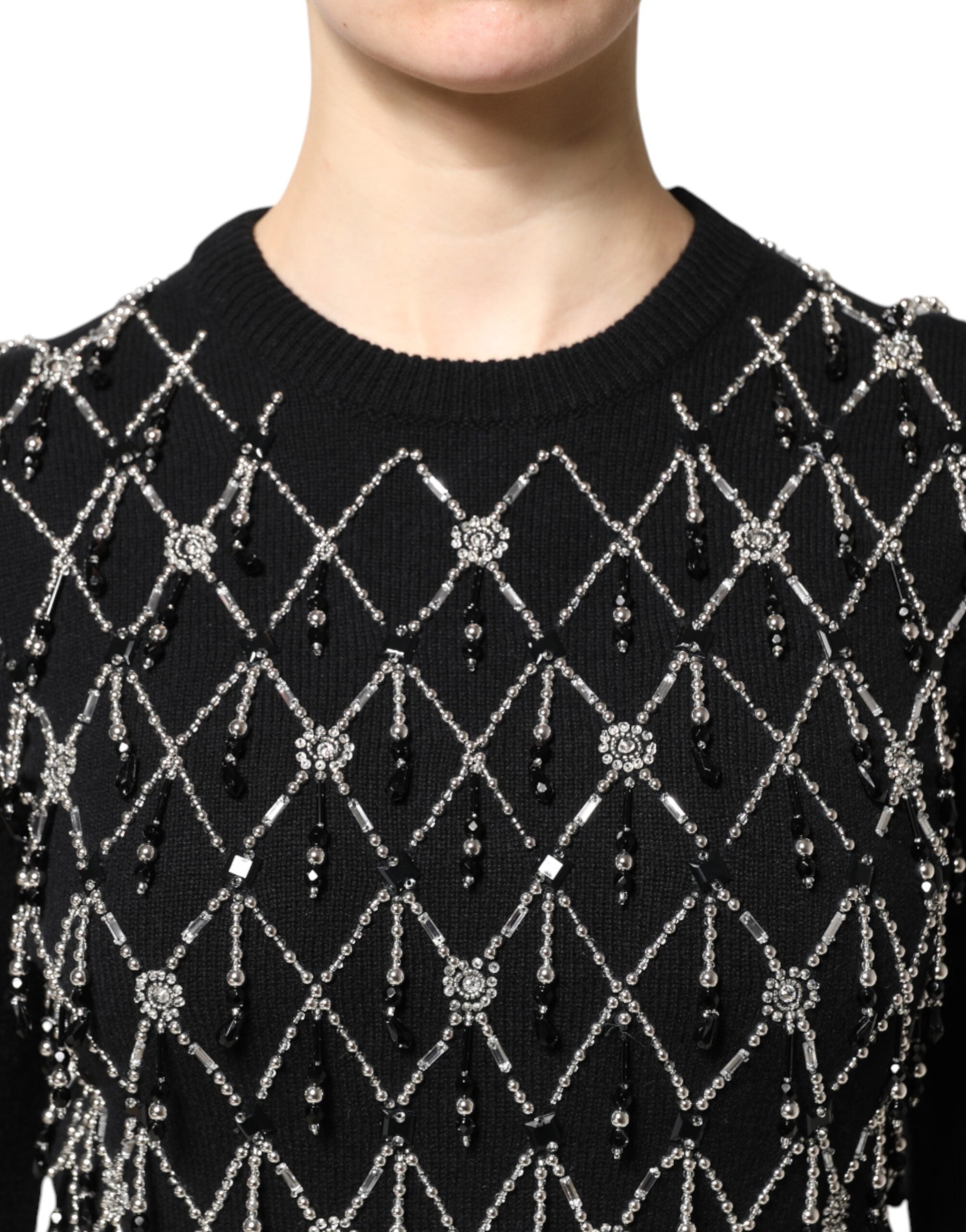 Black Cashmere Embellished Long Sleeves Top - ventzia