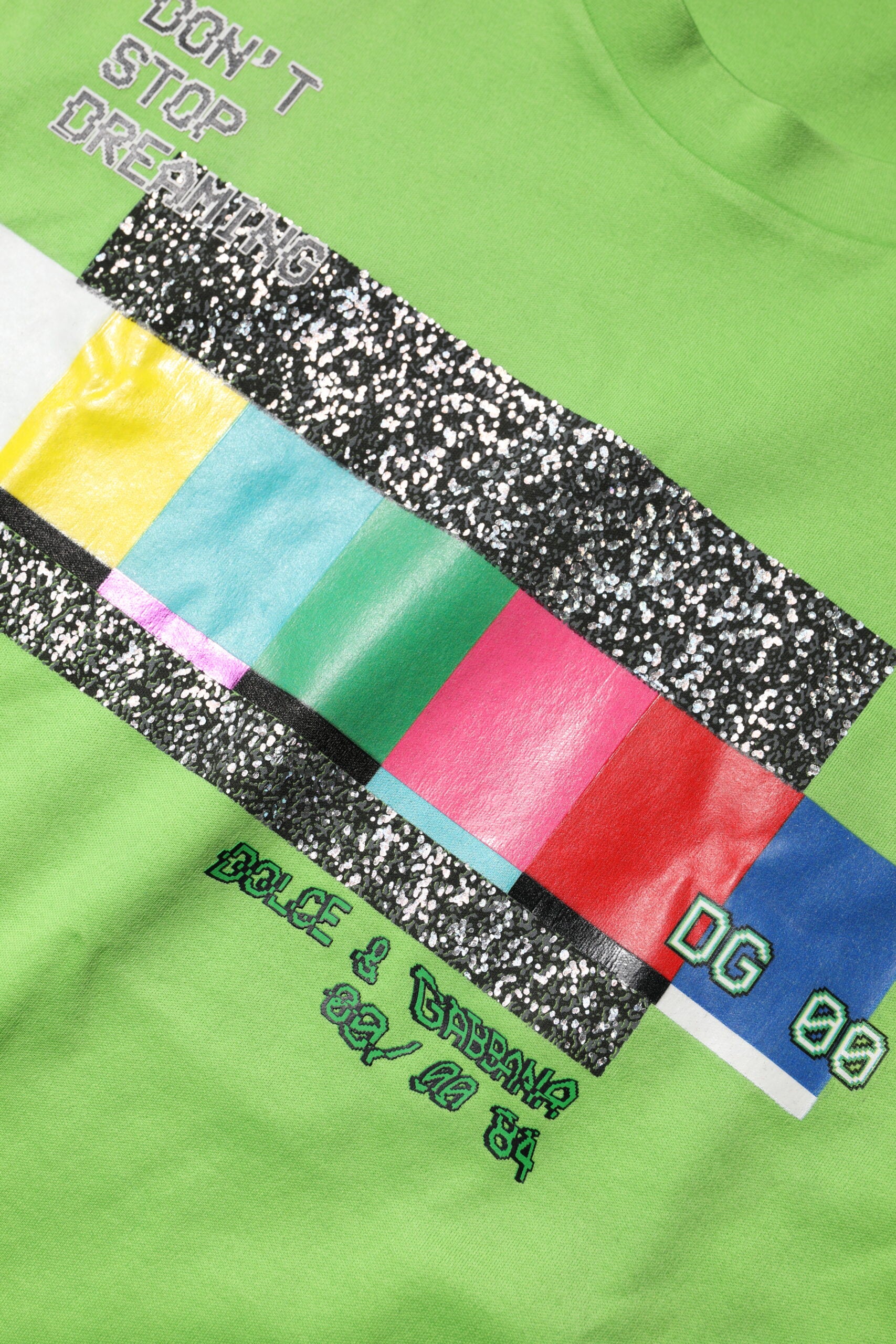 Green Graphic Printed Round Neck T-shirt - ventzia