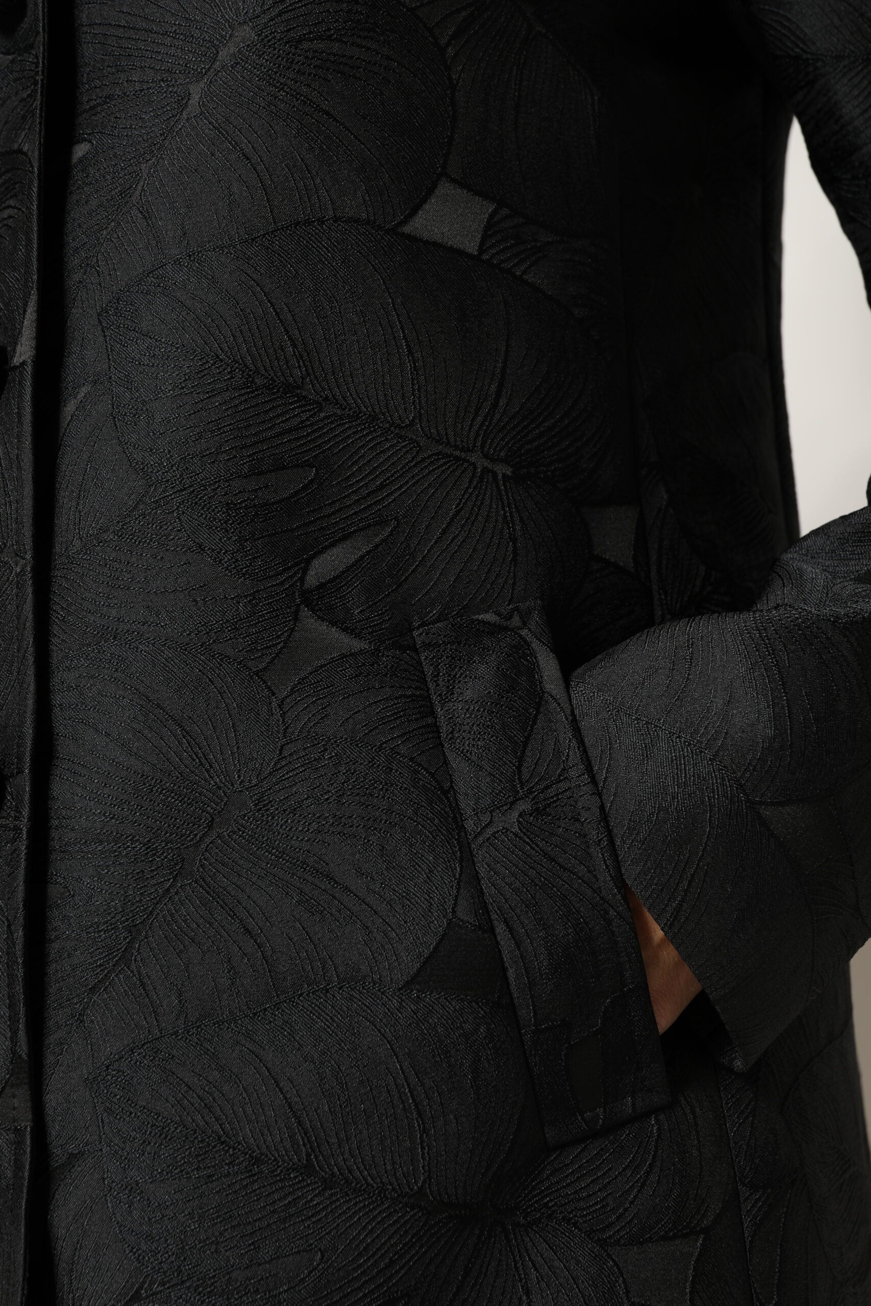 Black Single Breasted Trench Coat Jacket - ventzia
