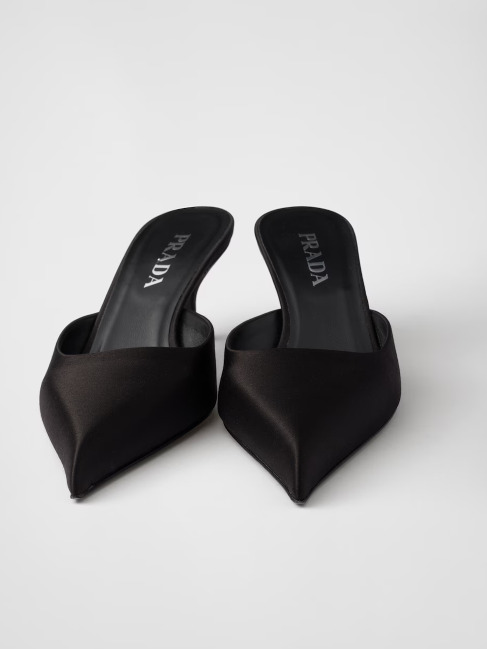 Black Satin Sabot - ventzia