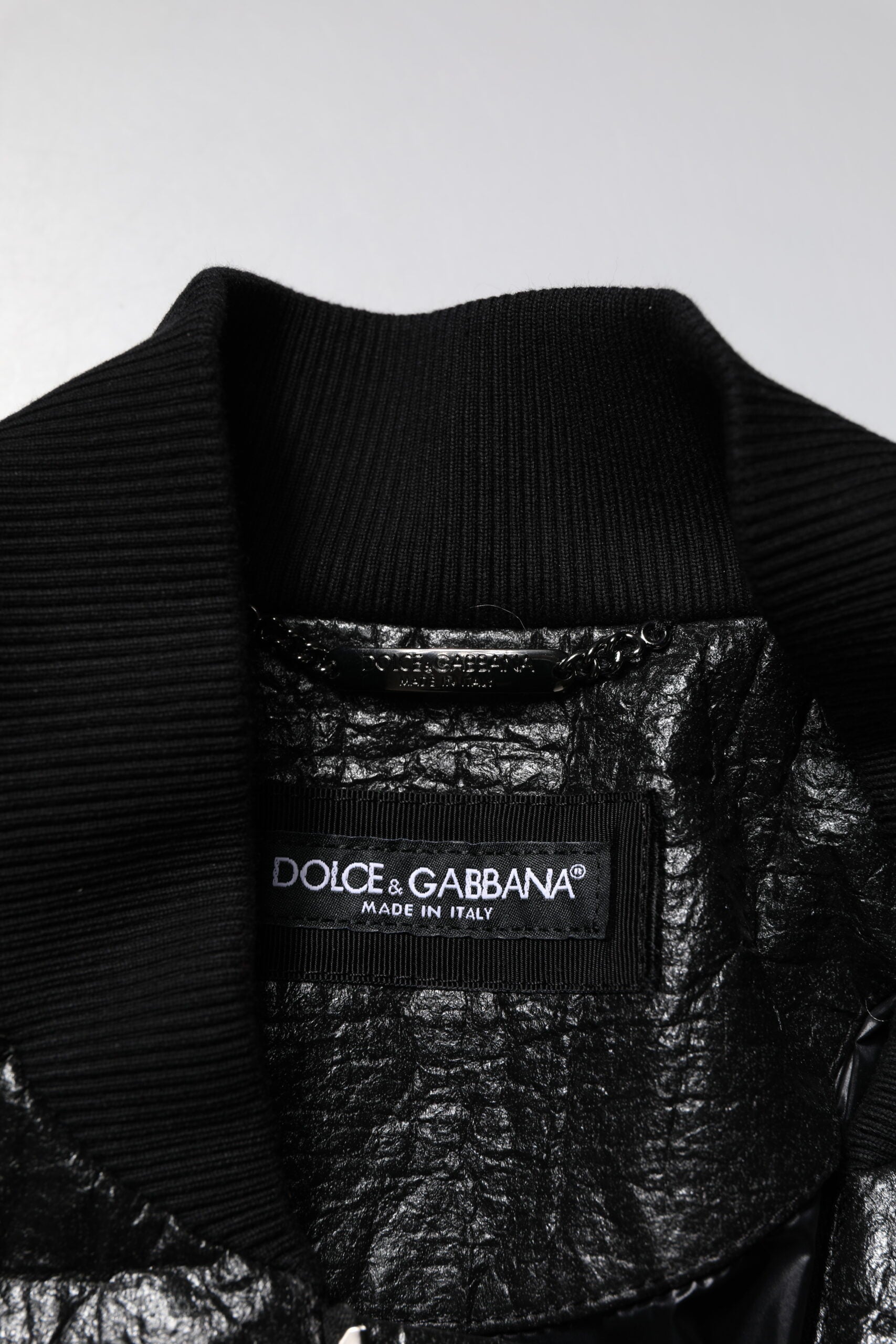 Black Logo Plaque Bomber Full Zipper Jacket - ventzia
