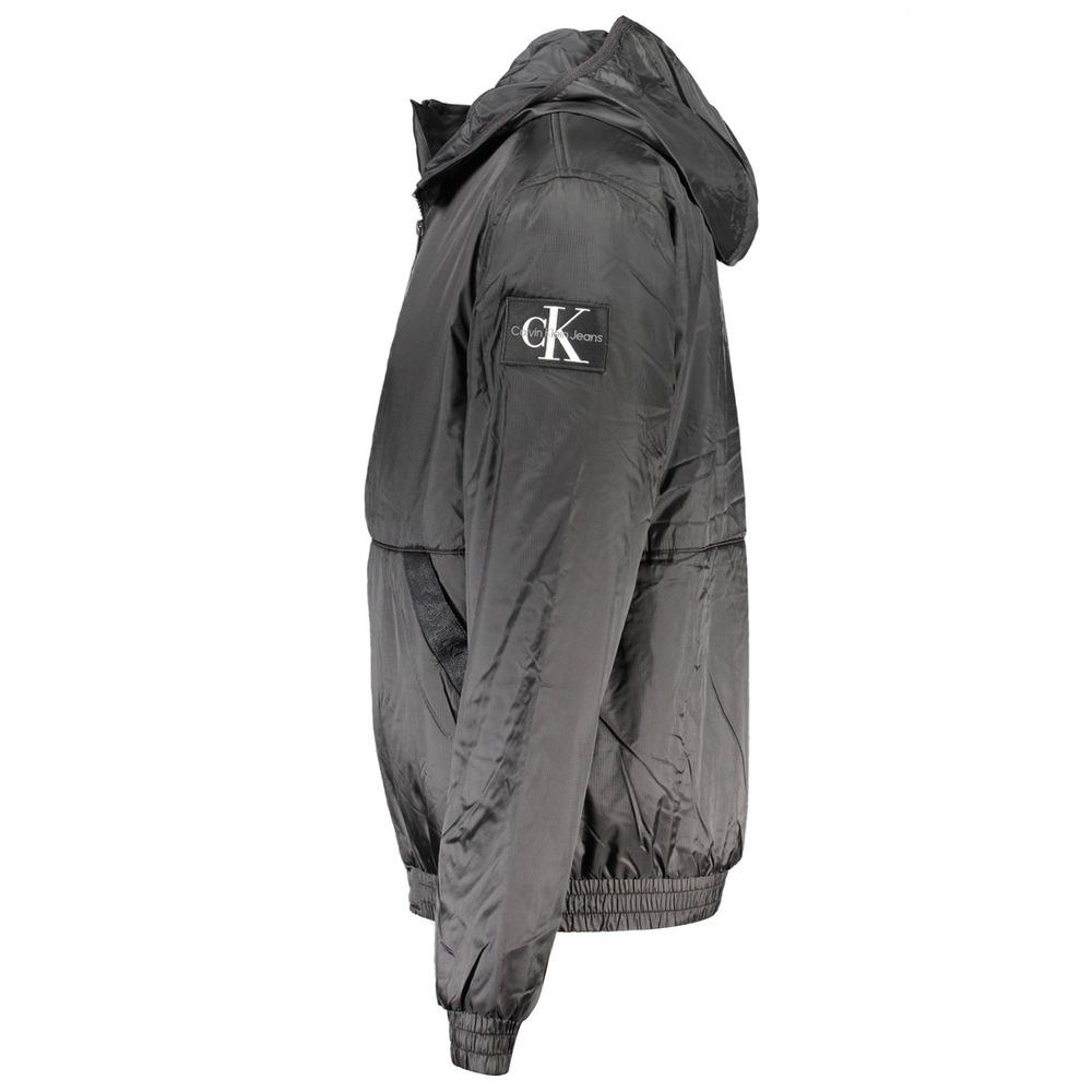Sleek Black Hooded Jacket with Contrast Detail - ventzia
