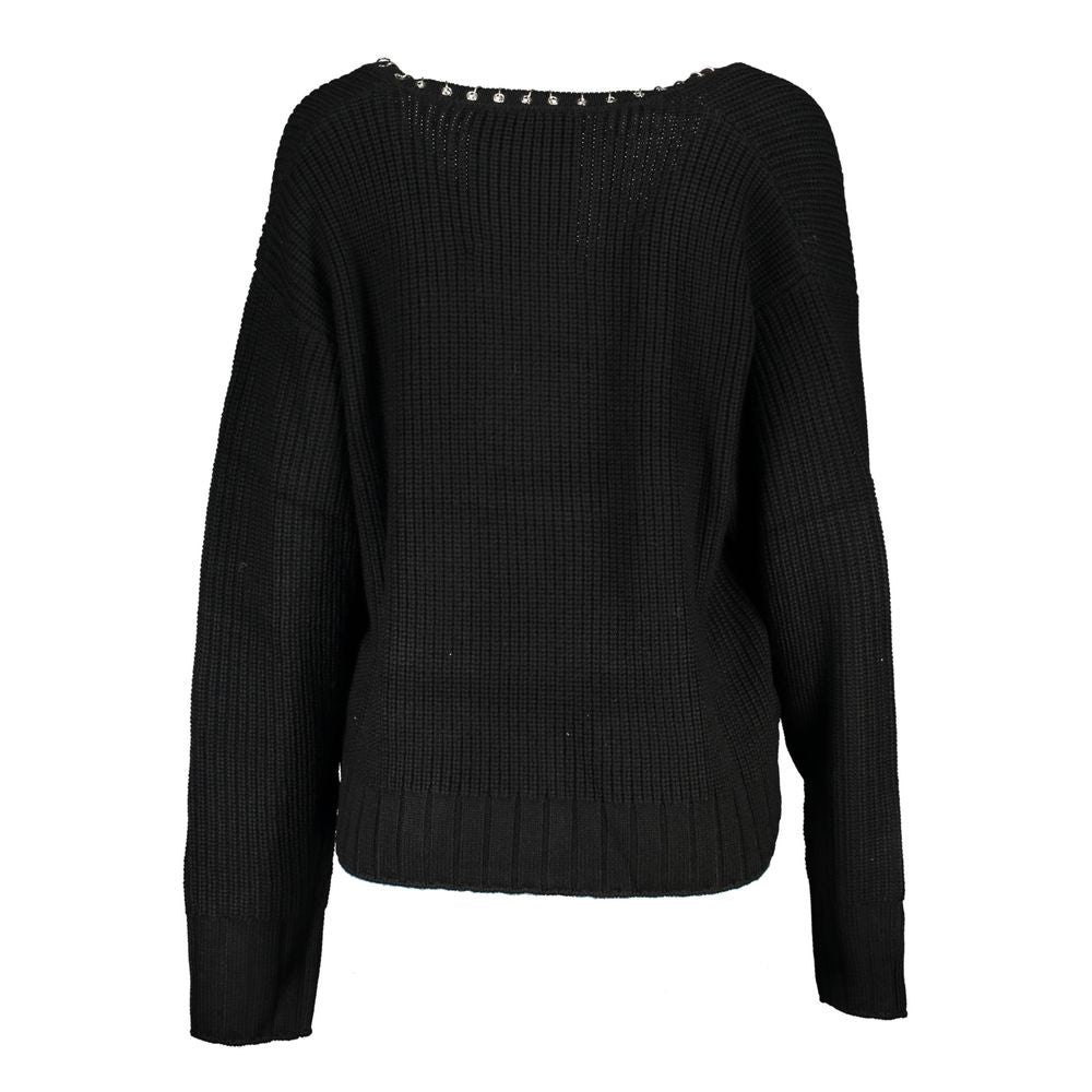 Elegant Long Sleeved V-Neck Sweater with Chic Details - ventzia