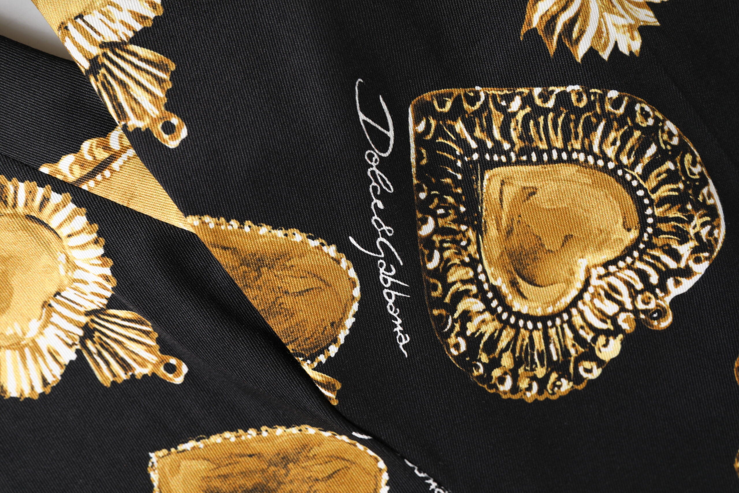 Black Gold Sacred Heart Print Pants - ventzia