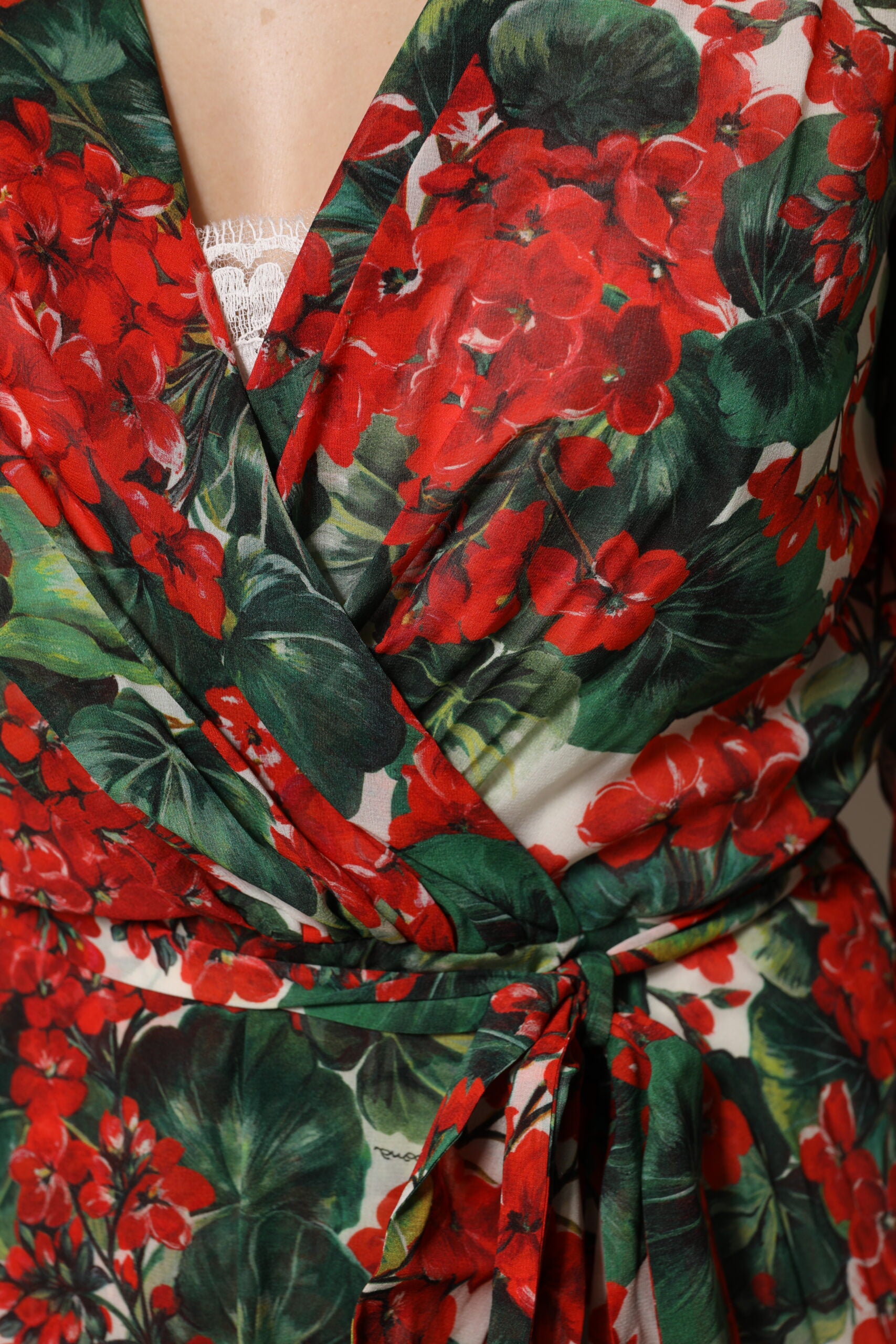 Multicolor Floral Long Sleeves V-neck Dress - ventzia