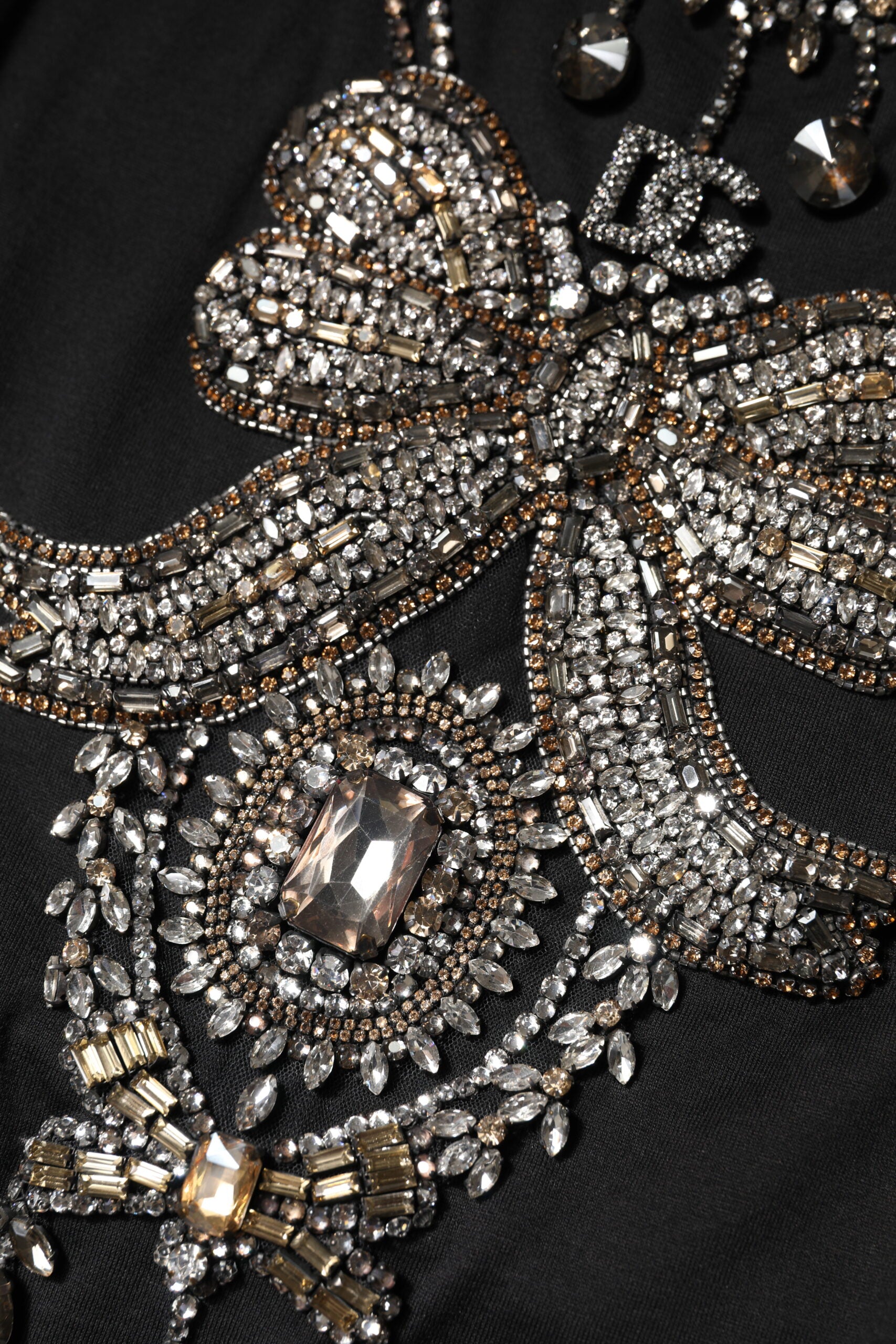 Black Cotton Rhinestone Embellished Tank Top - ventzia