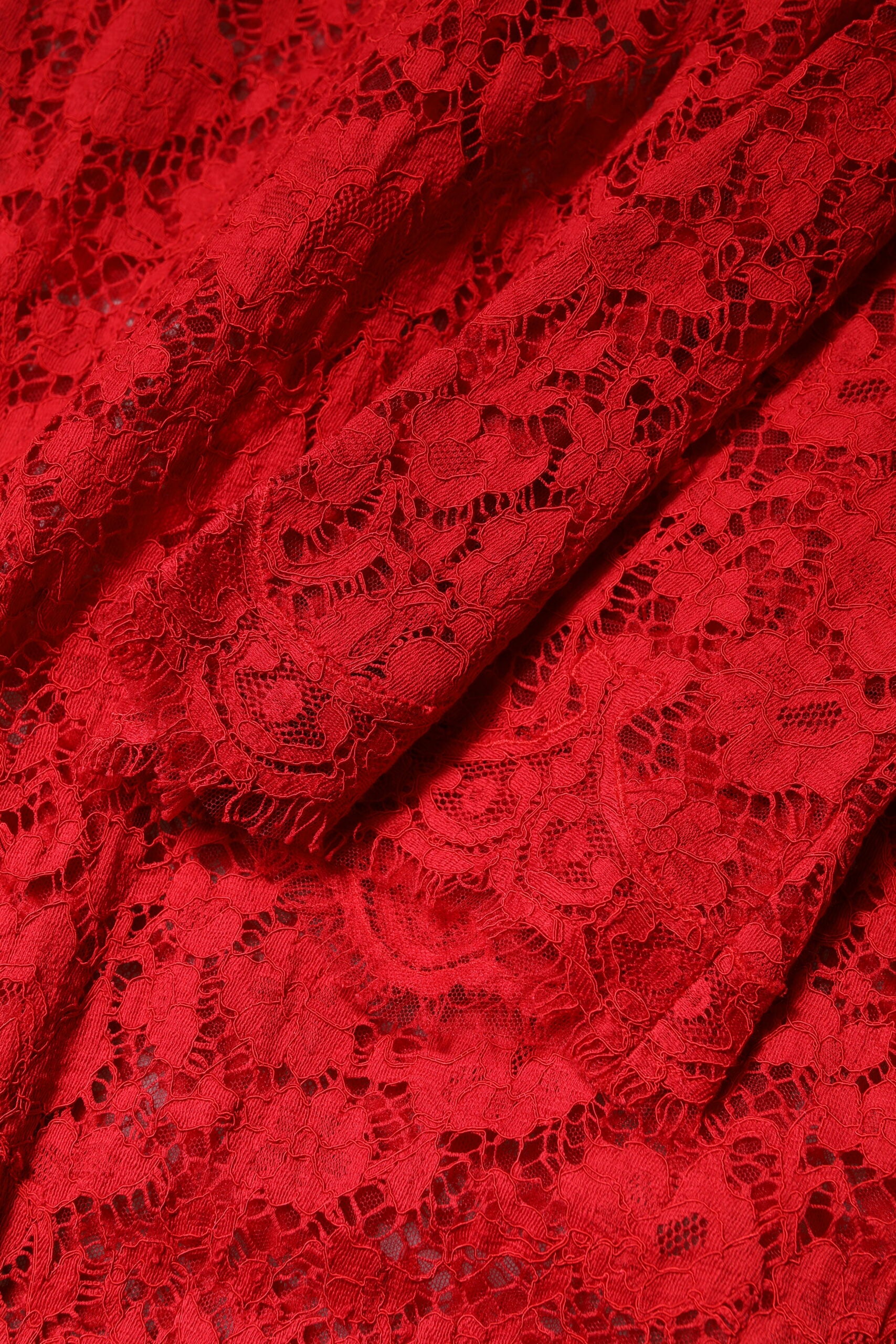 Red Floral Lace Rhinestone Embellished Dress - ventzia