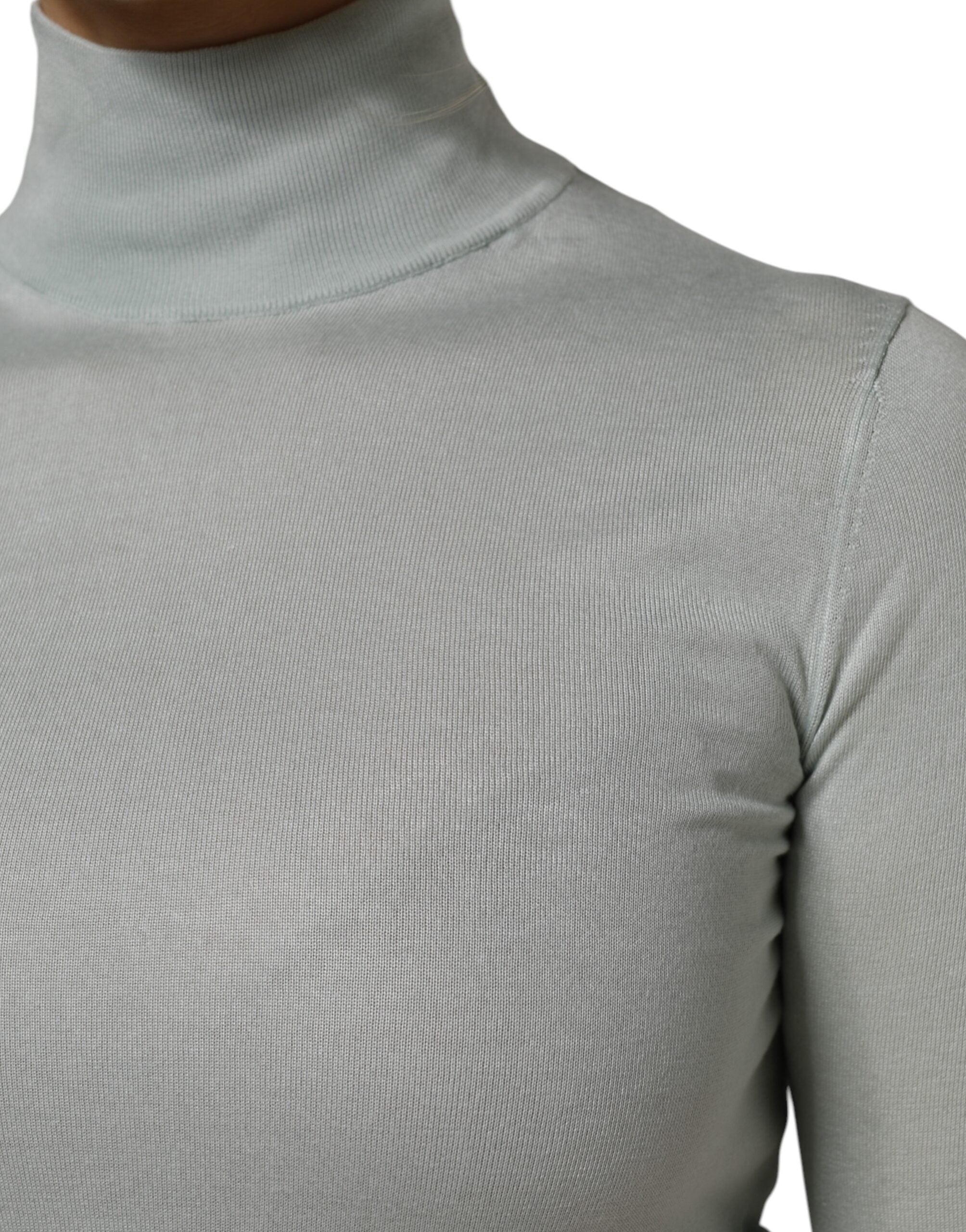 Light Green Silk Turtleneck 3/4 Sleeves Top - ventzia