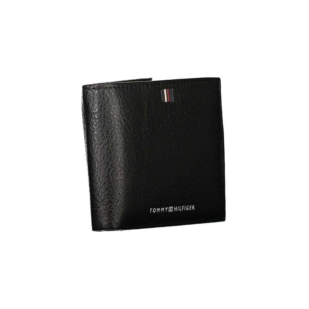 Sleek Black Leather Wallet with Ample Storage - ventzia