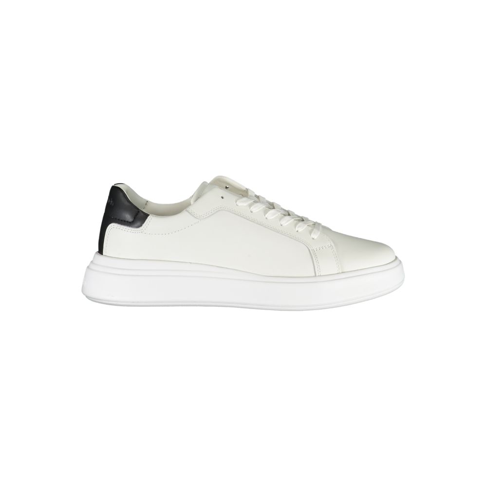 Sleek White Sneakers with Contrast Accents - ventzia
