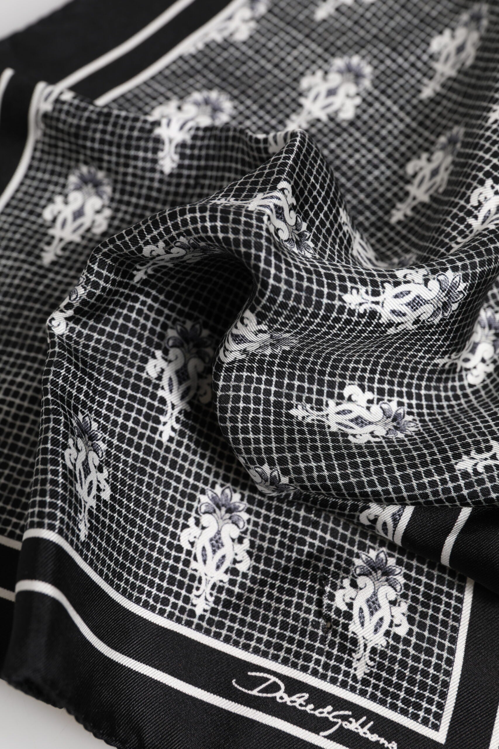 Black White Printed Square Foulard Scarf - ventzia