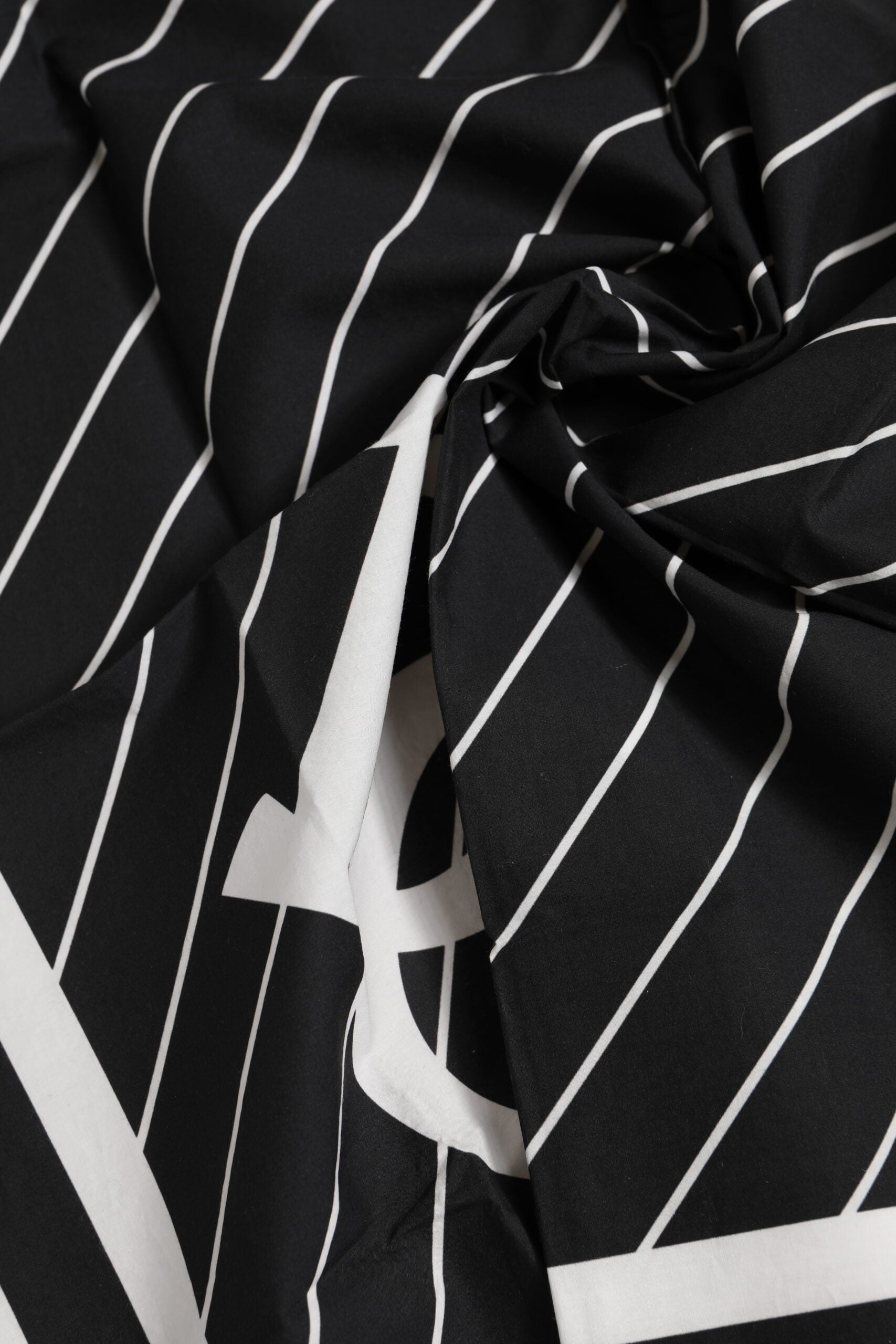 Black White DG Logo Square Men Foulard Scarf - ventzia