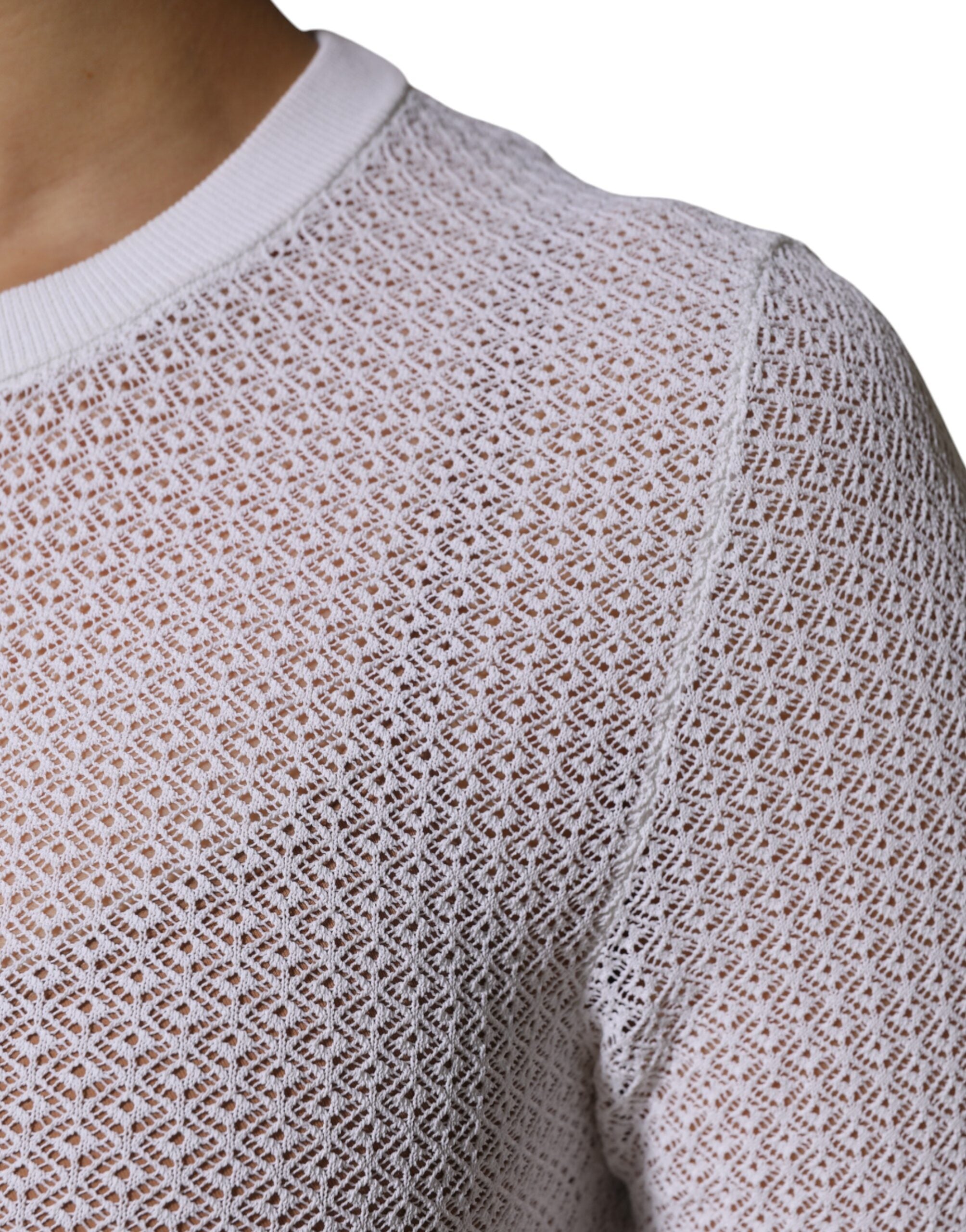 White Round Neck Long Sleeves Pullover Top - ventzia