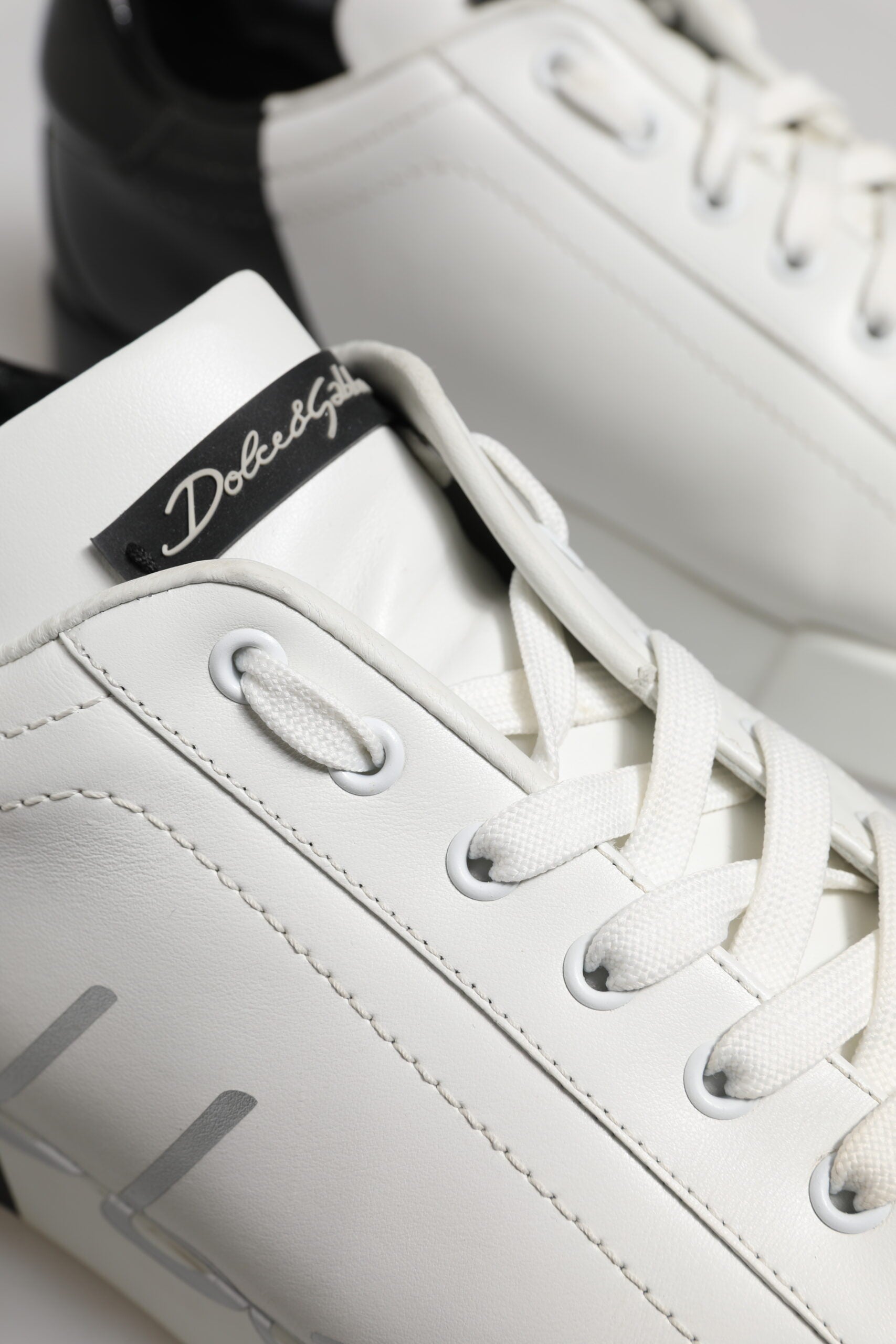White Black Logo Low Top Leather Sneakers Shoes - ventzia