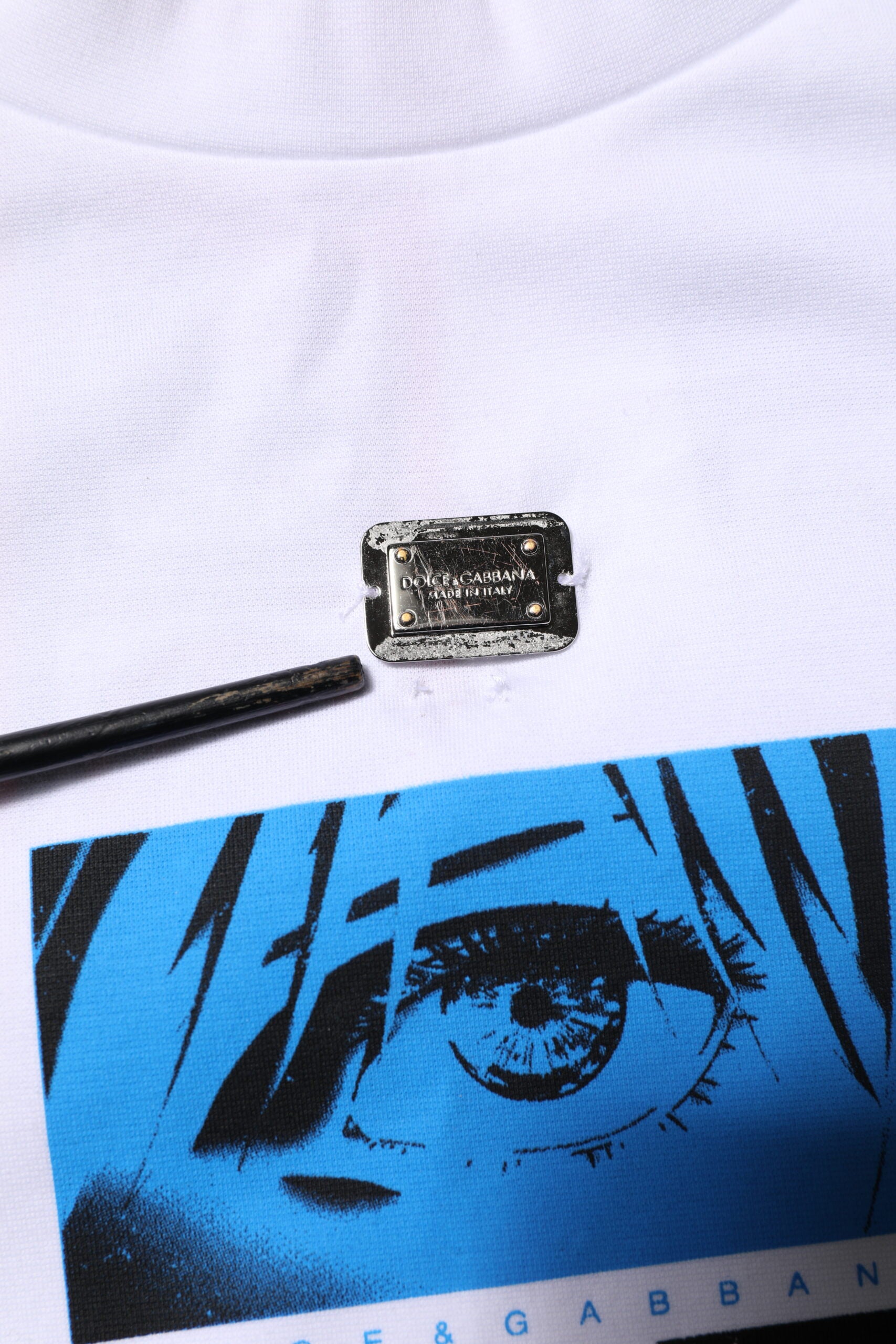 White Cotton Crew Neck Graphic Print T-shirt - ventzia