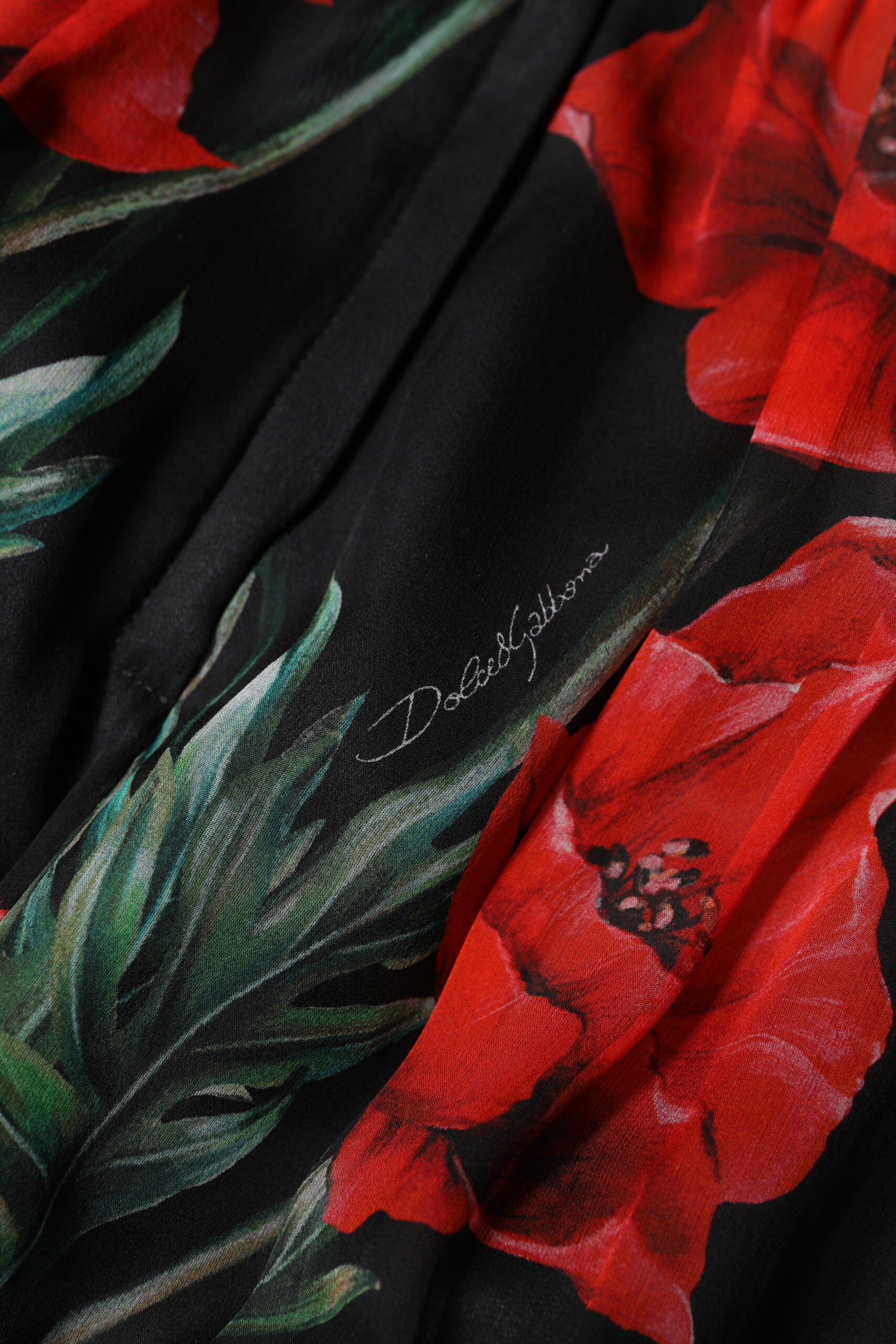 Black Floral High Waist Women Hot Pants Shorts - ventzia