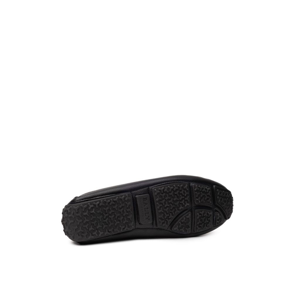 Black Leather Moccassin - ventzia