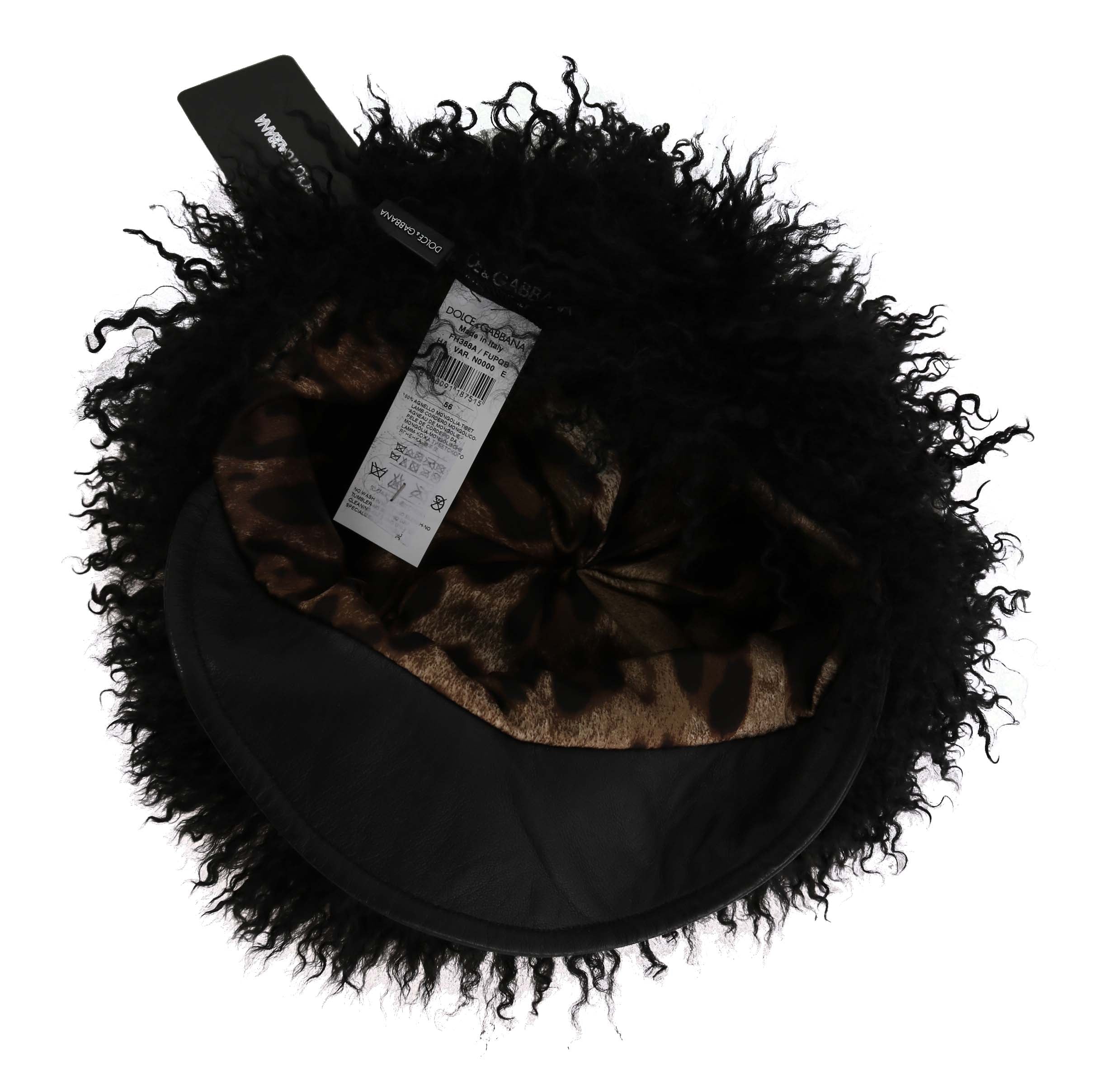 Chic Black Gatsby Cap in Tibet Lamb Fur - ventzia