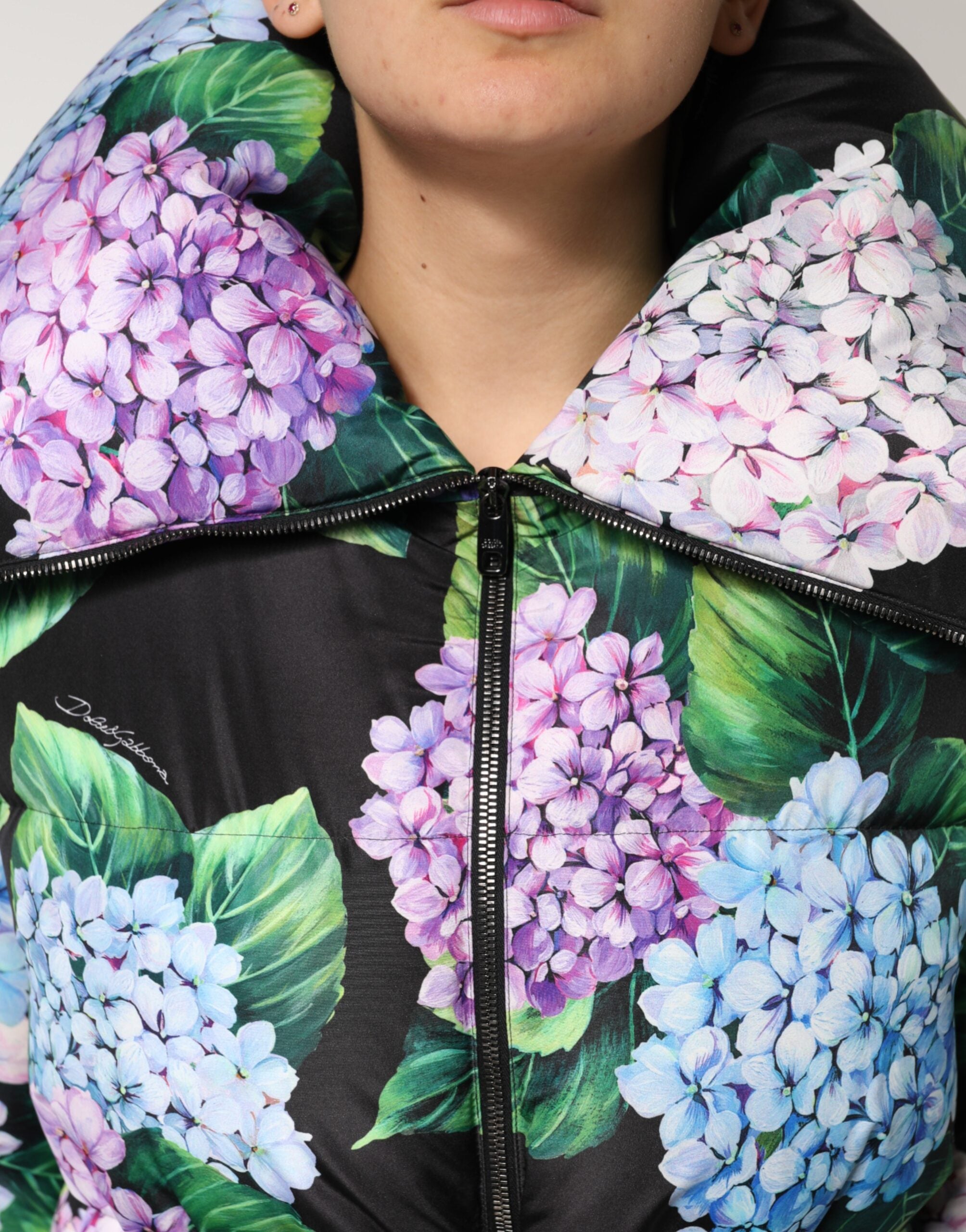 Multicolor Floral Print Puffer Quilted Jacket - ventzia