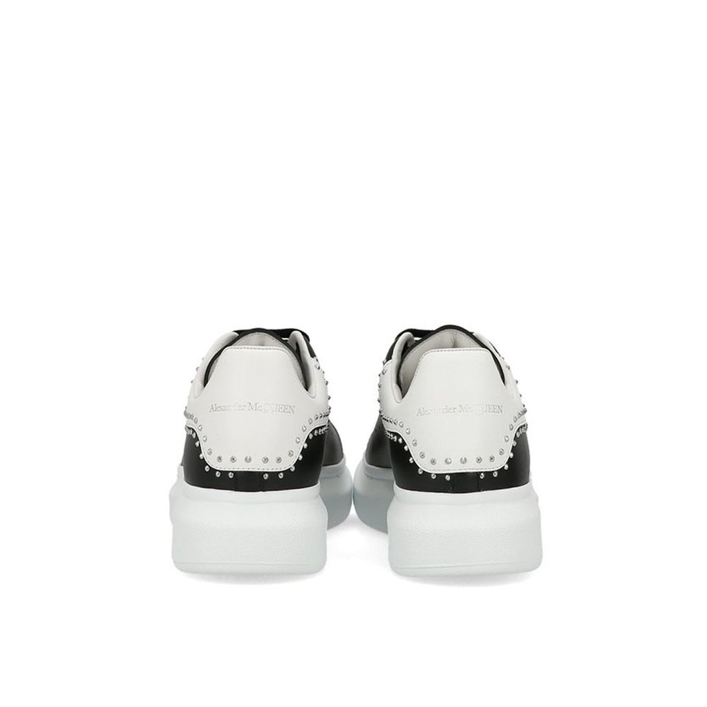 Studded Oversized Sneakers - ventzia