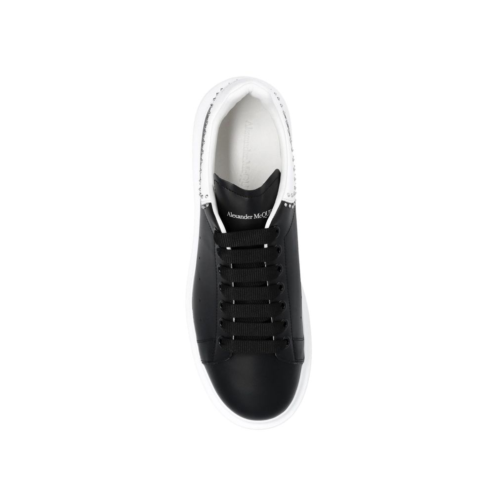 Studded Oversized Sneakers - ventzia