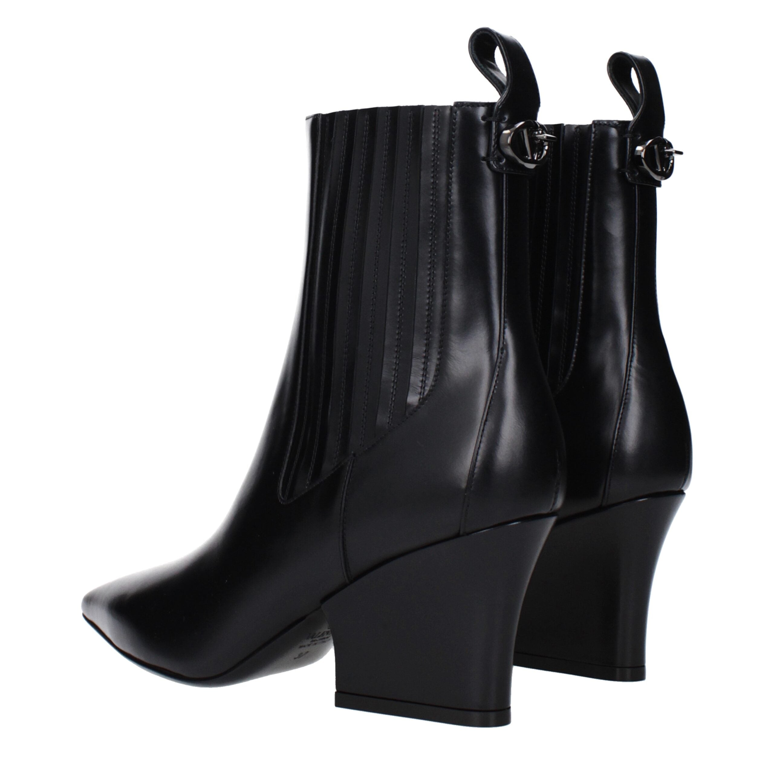 Black Leather Ankle Boots - ventzia
