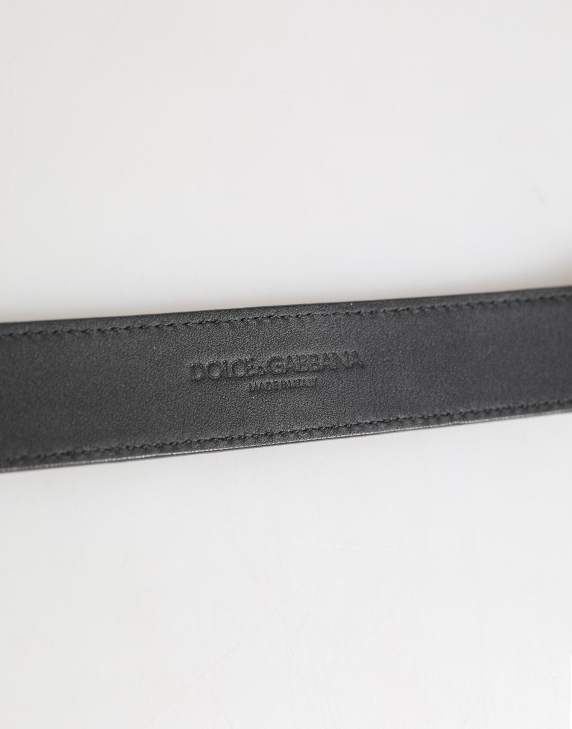 Silver Textured Leather Gold Tone Metal Neckband - ventzia