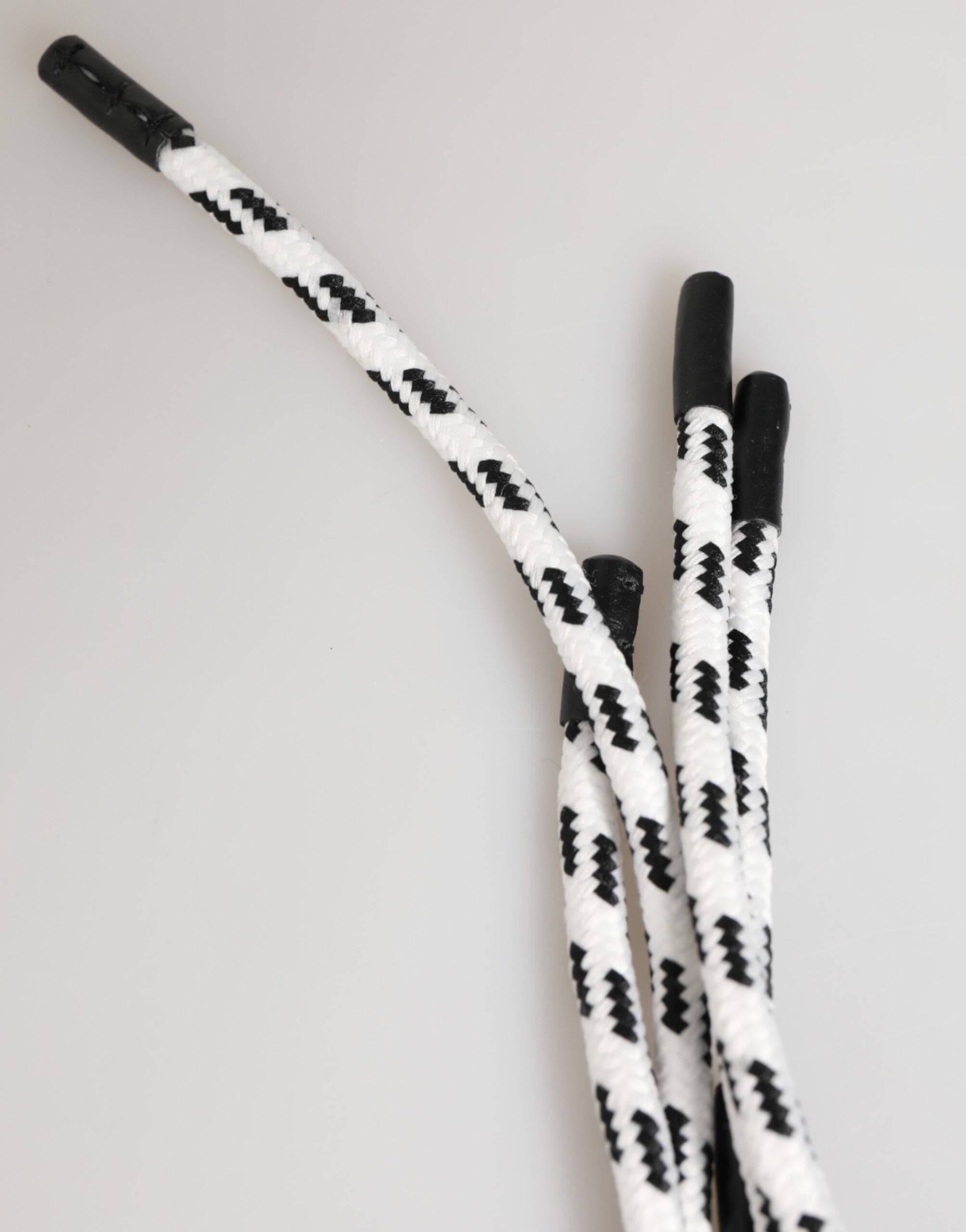 Black White Polyester Tape String DG Logo Keychain Keyring - ventzia