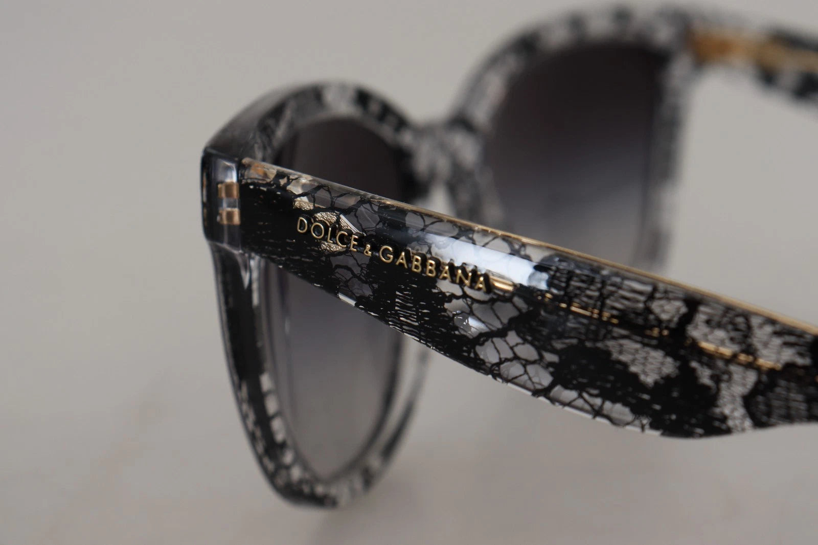 DG4190 Black Lace Acetate Crystal Round Sunglasses - ventzia