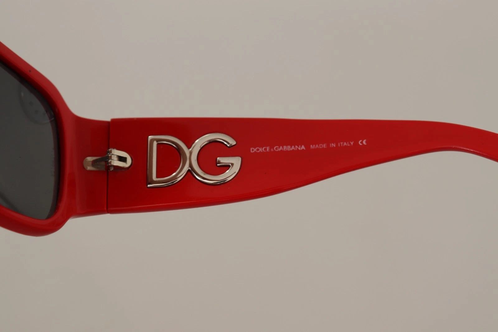 DG4027 Red Crystal Black Lens Shades Sunglasses - ventzia