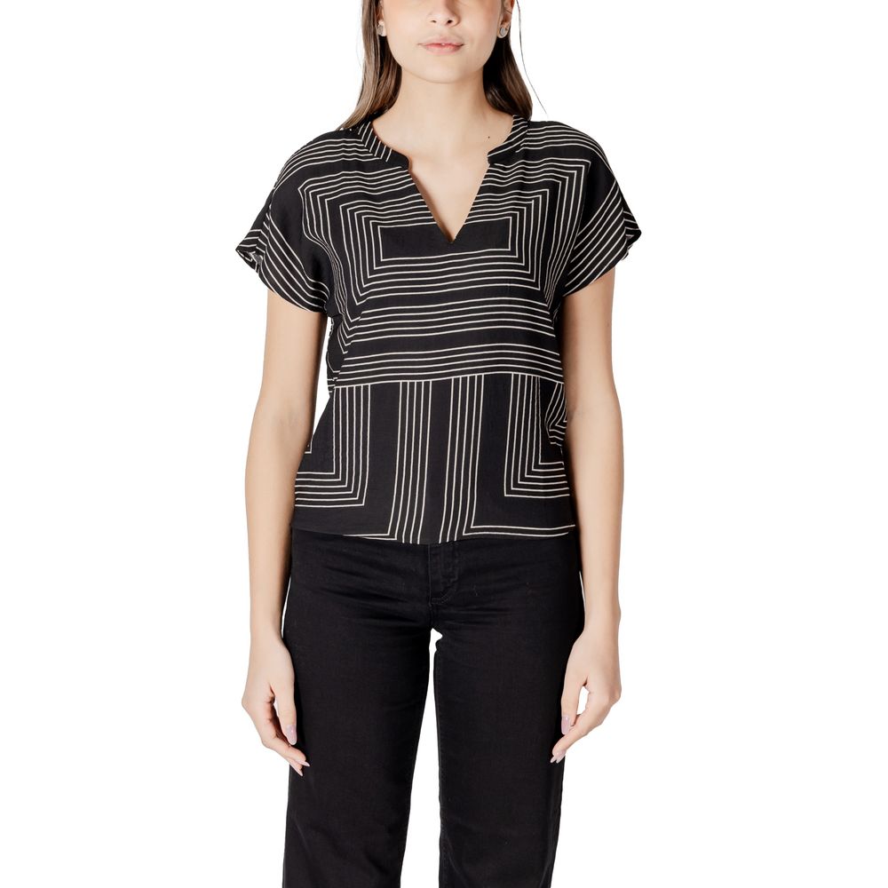 Black Viscose T-Shirt - ventzia
