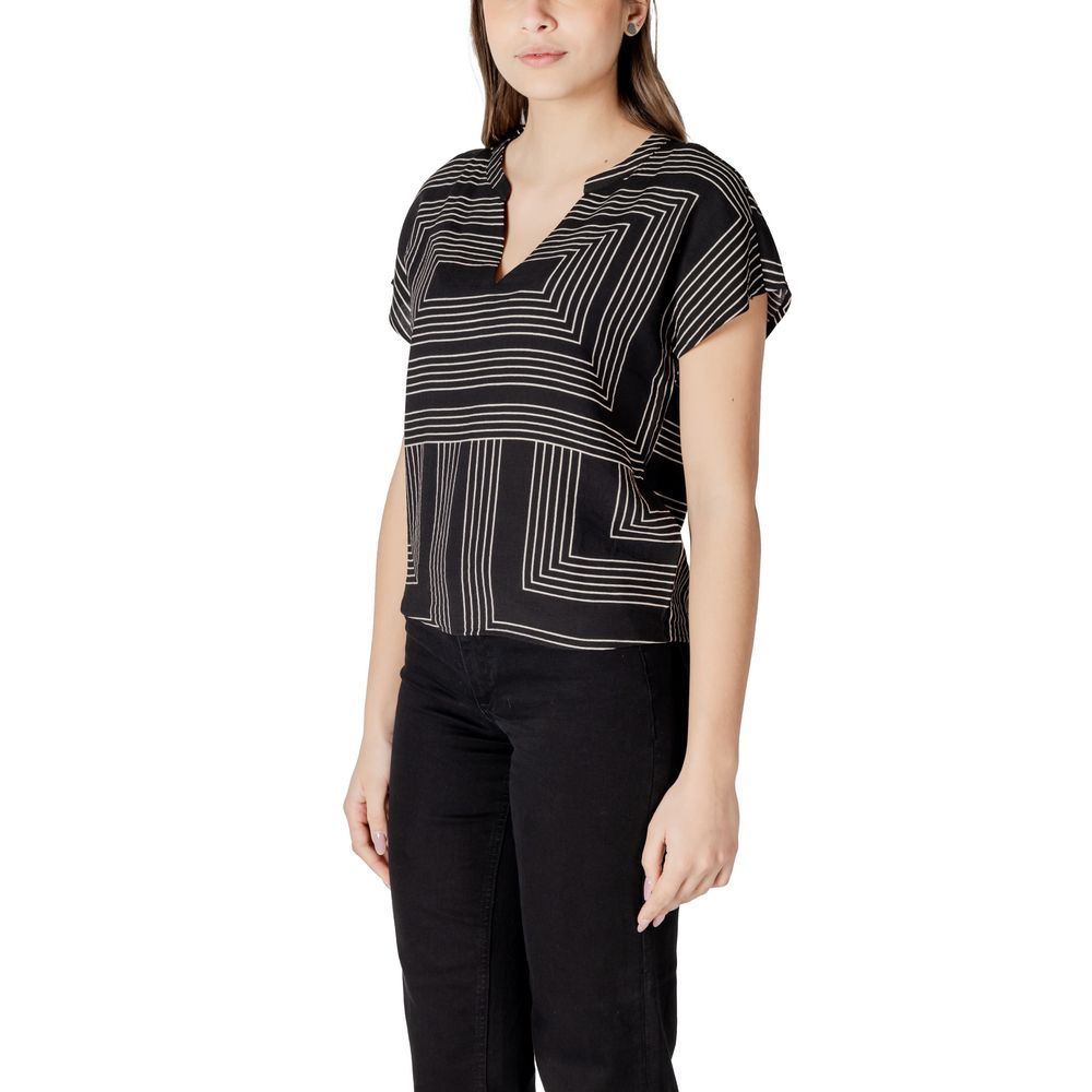 Black Viscose T-Shirt - ventzia