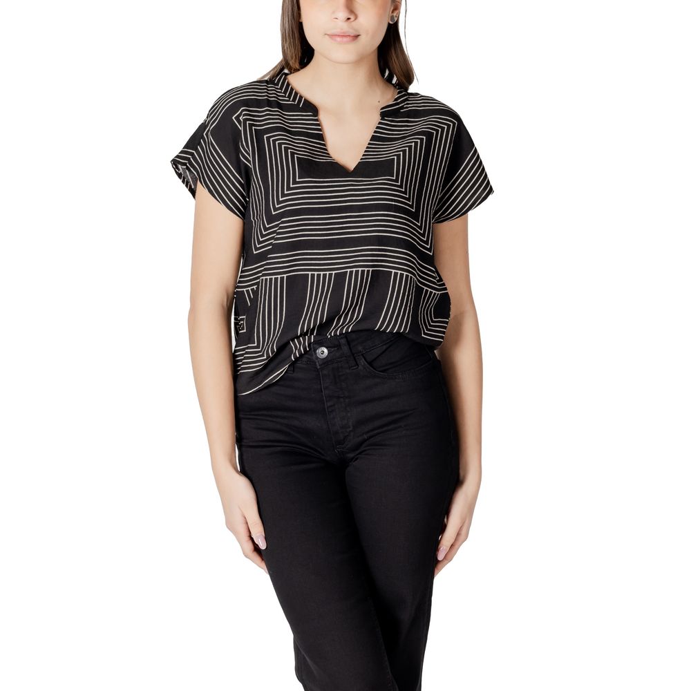 Black Viscose T-Shirt - ventzia