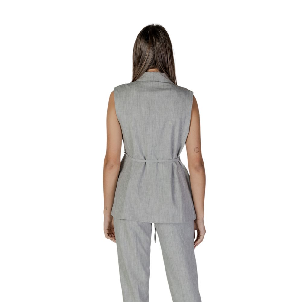 Gray Recycled Polyester Waistcoat - ventzia