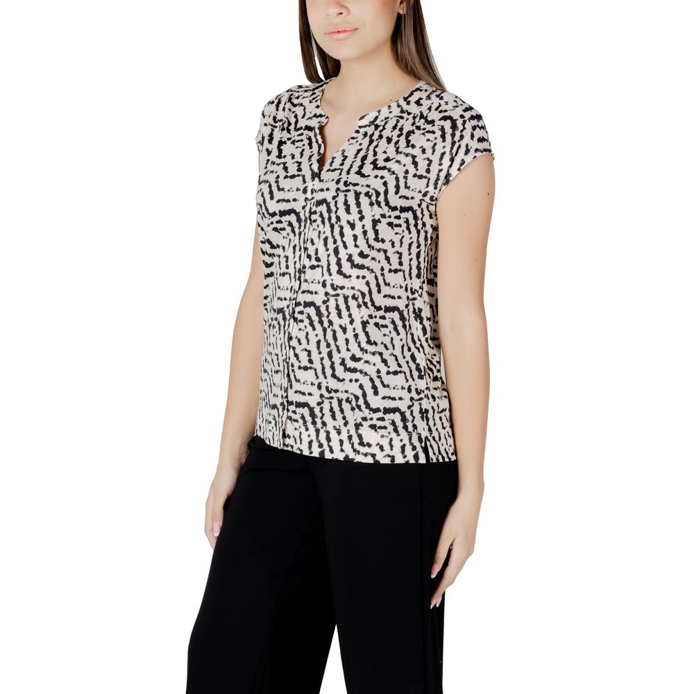 Cream Cotton T-Shirt - ventzia
