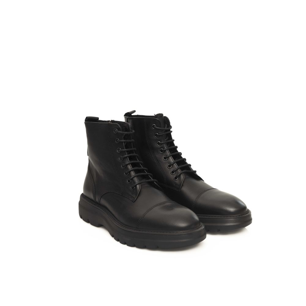 Black Cowhide Boot - ventzia