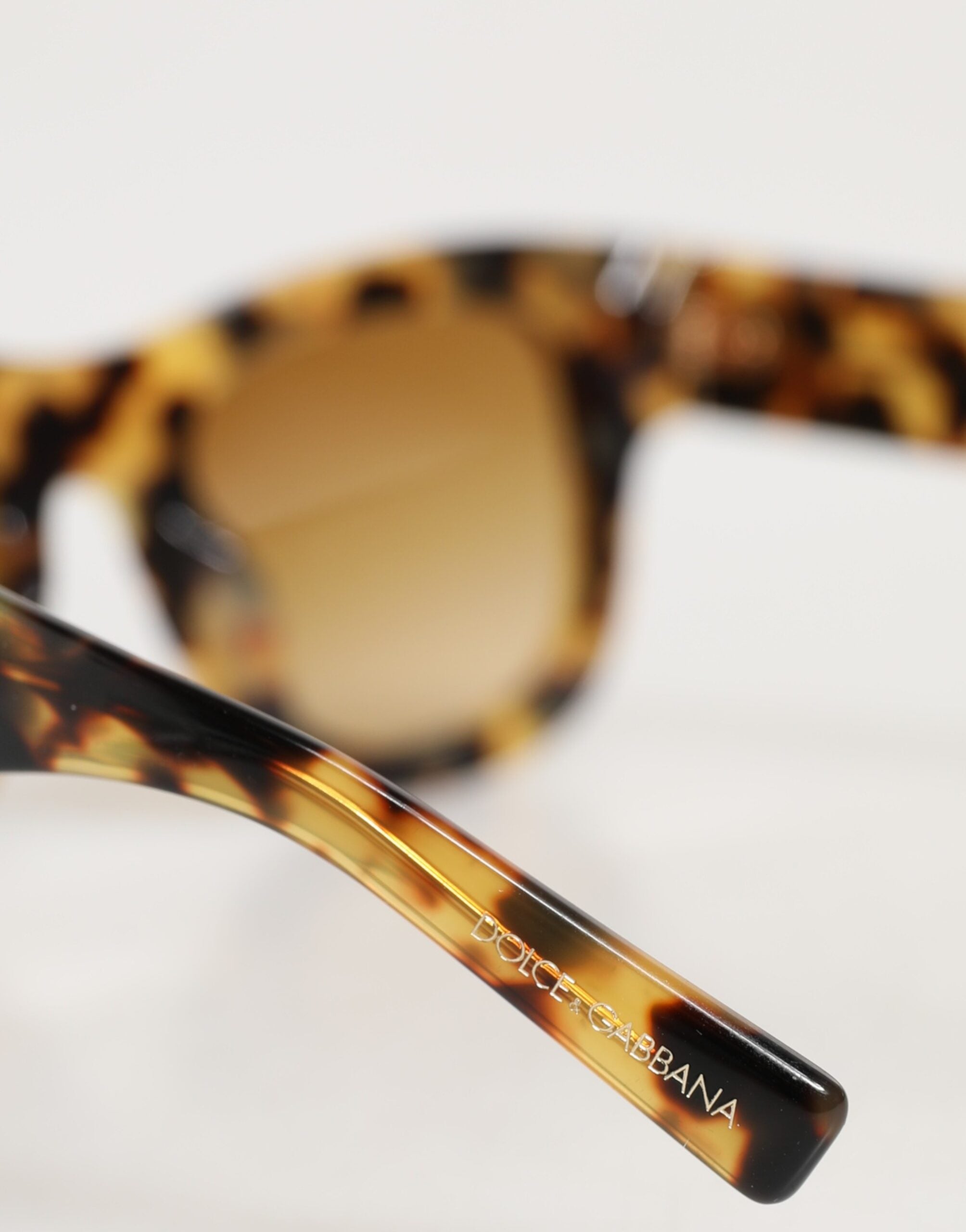 DG4379F White Tortoiseshell Gradient Acetate Shades Sunglasses - ventzia