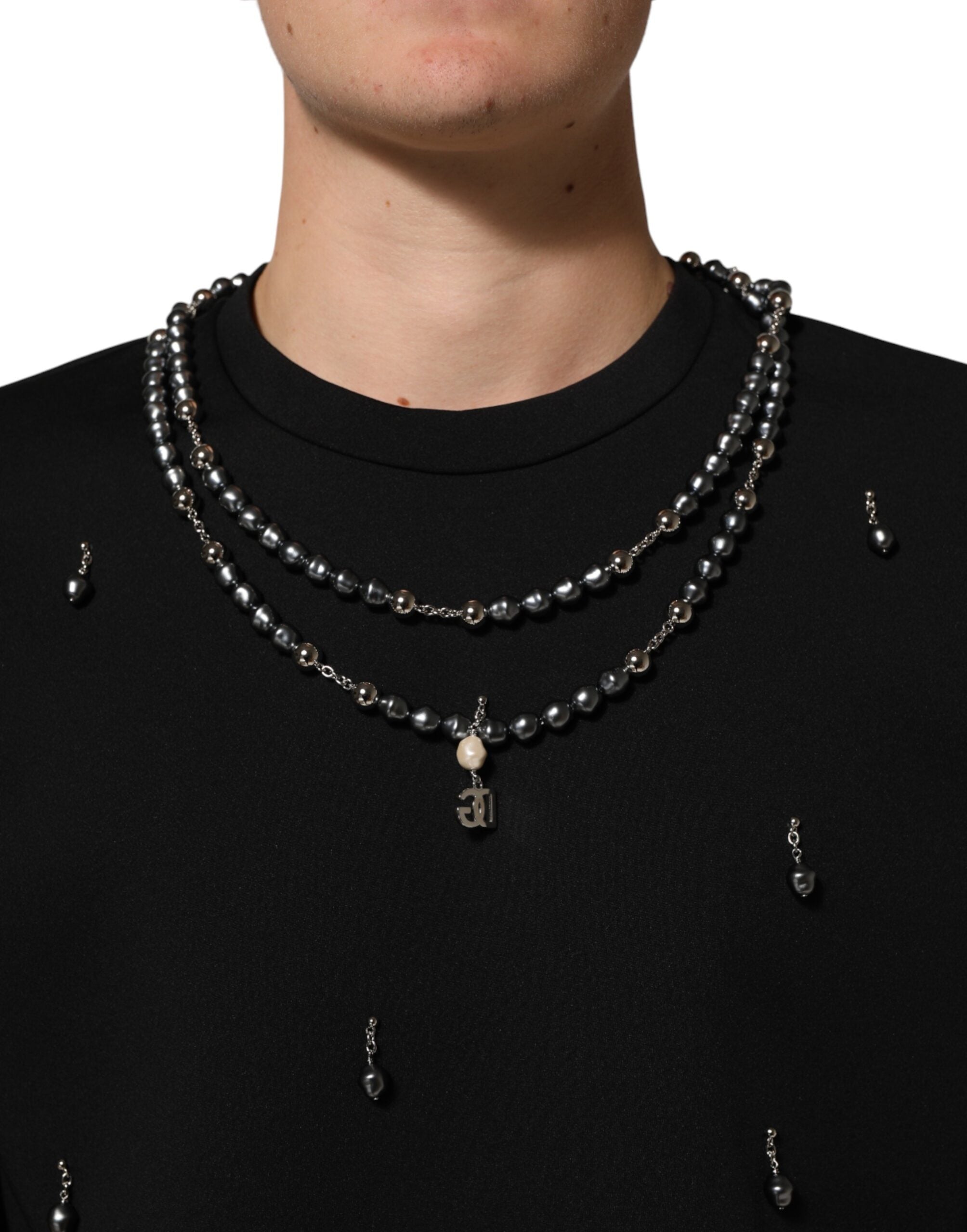 Black Polyester Necklace Embellished T-shirt - ventzia