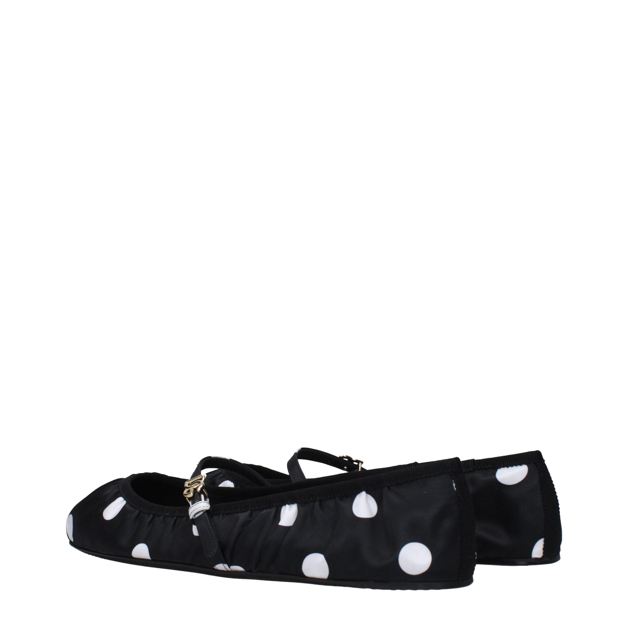 Black Fabric Ballet Flats - ventzia