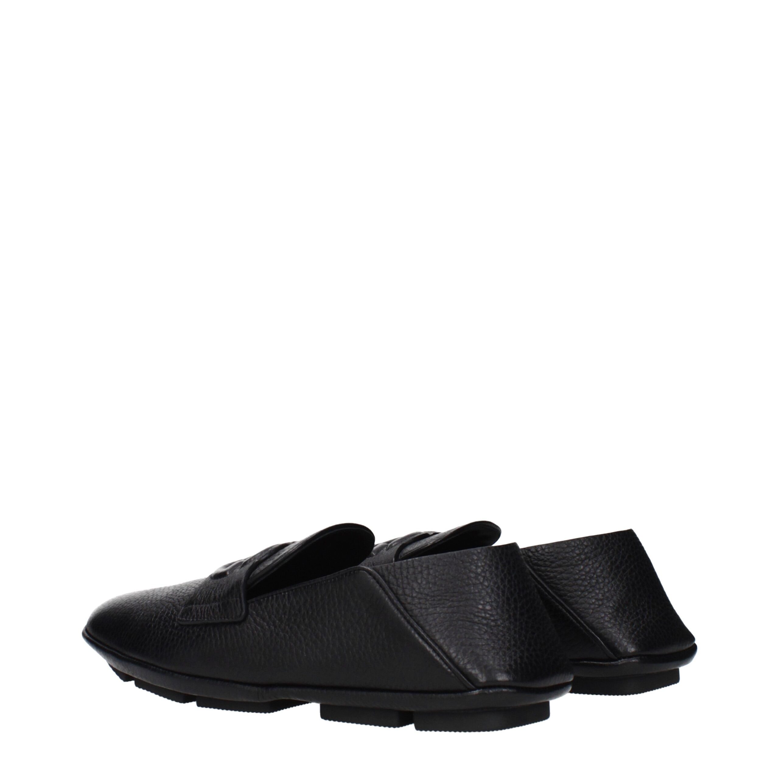 Black Leather Slip-On Loafers - ventzia