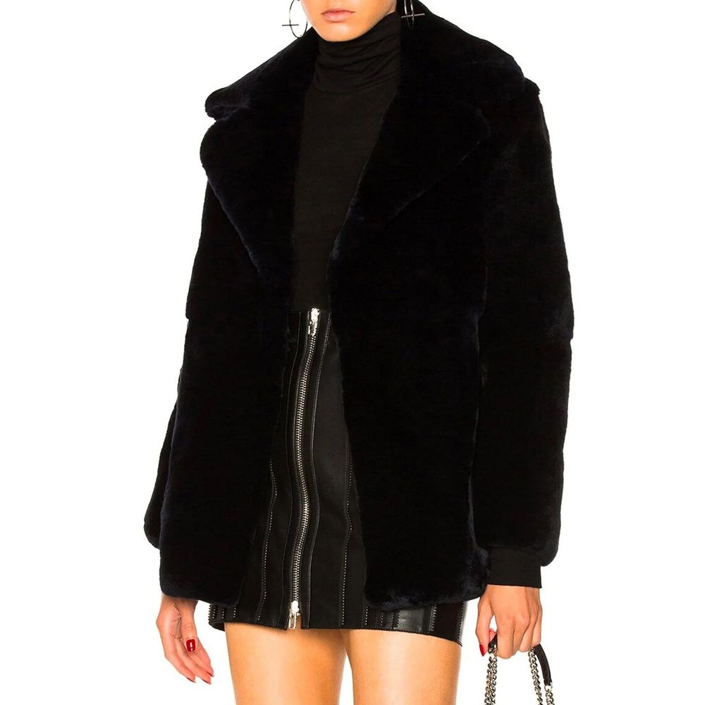 Blue Rabbit Fur Coat - ventzia
