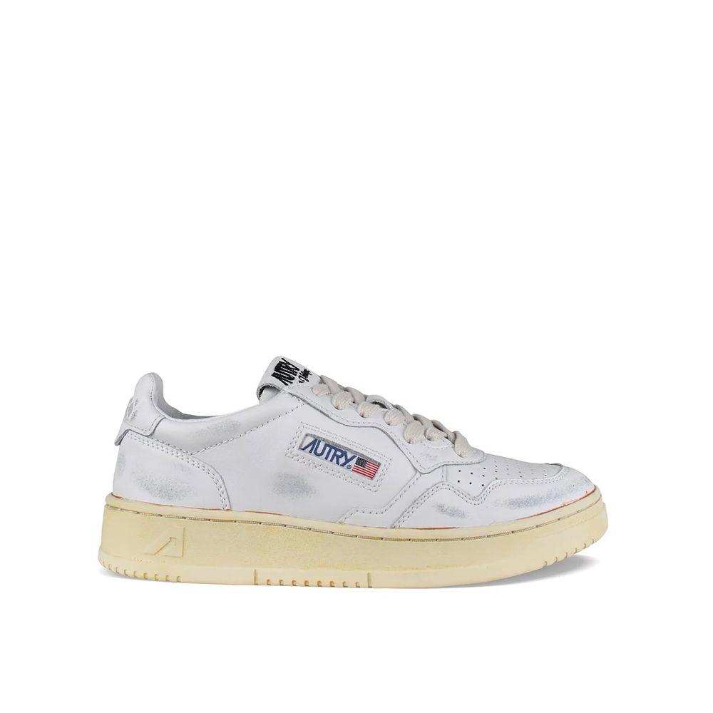 White Leather Low Top Sneakers - ventzia