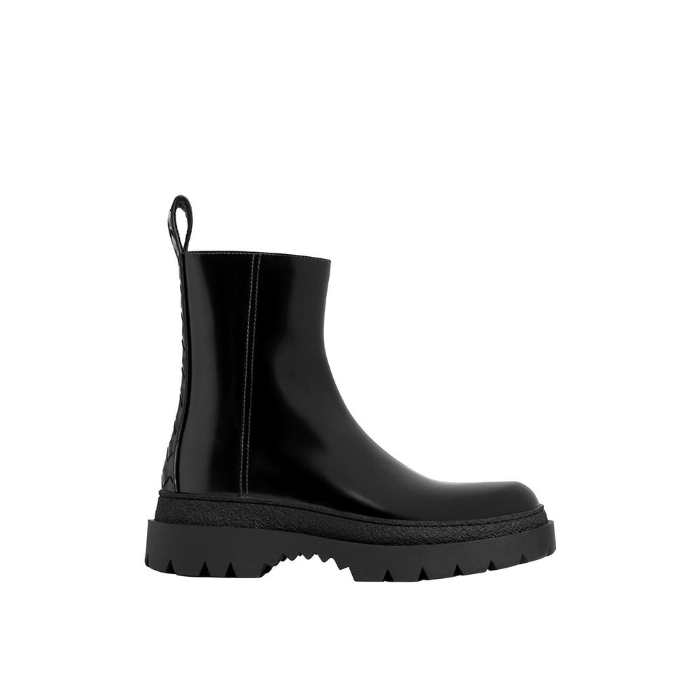 Black Calfskin Chelsea Boots - ventzia