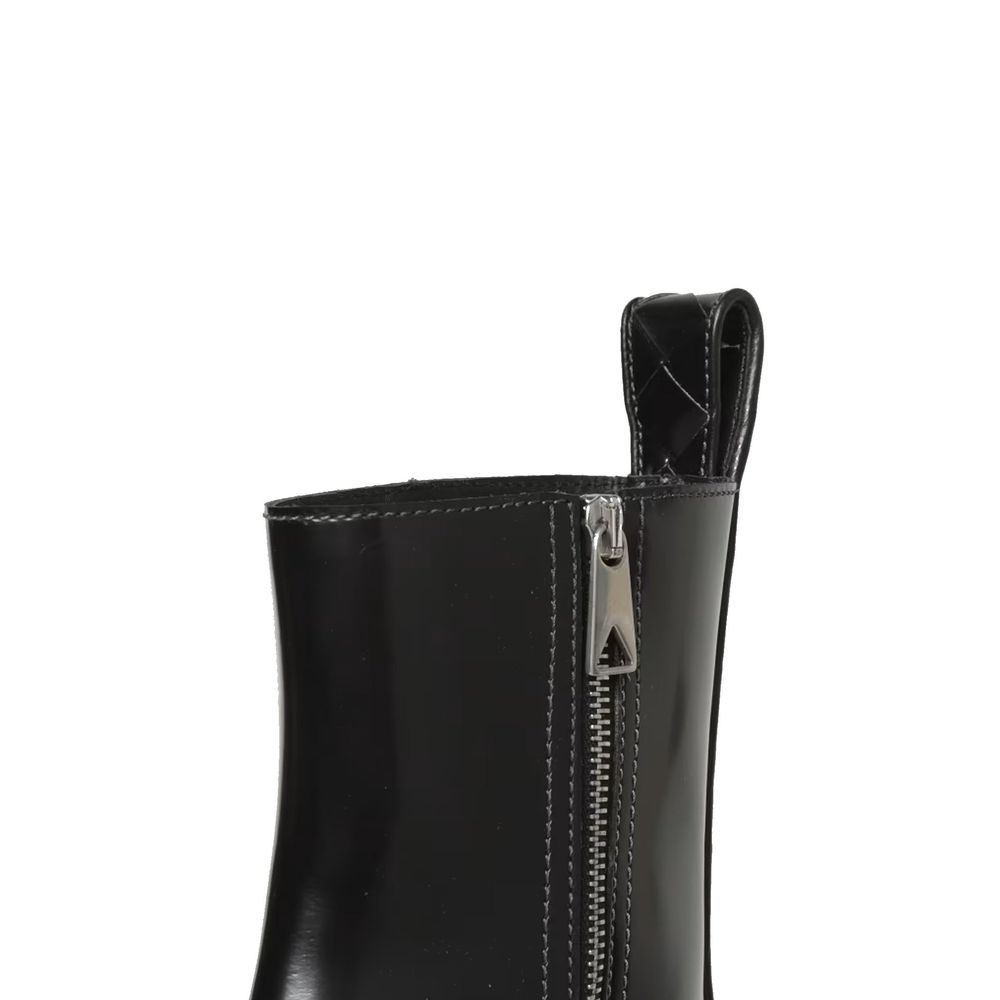 Black Calfskin Chelsea Boots - ventzia