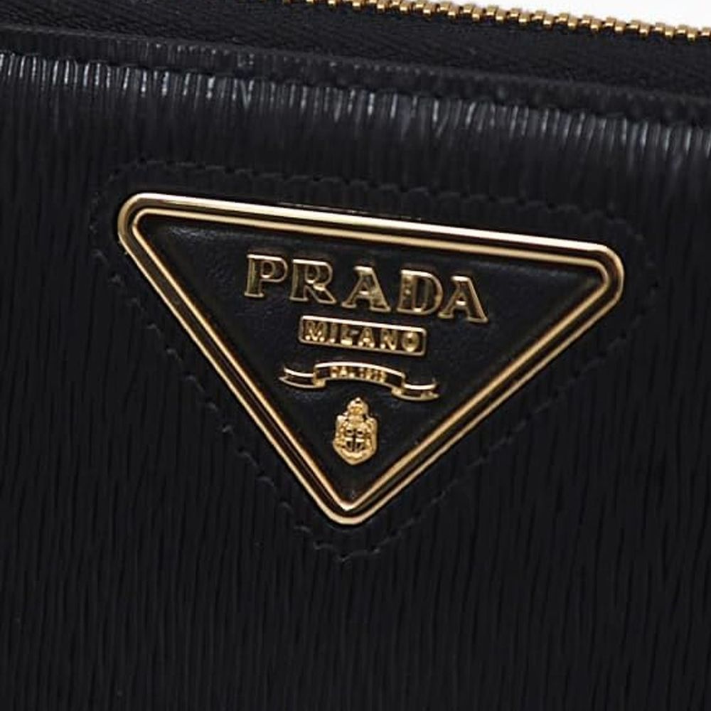Black Calfskin Wallet - ventzia