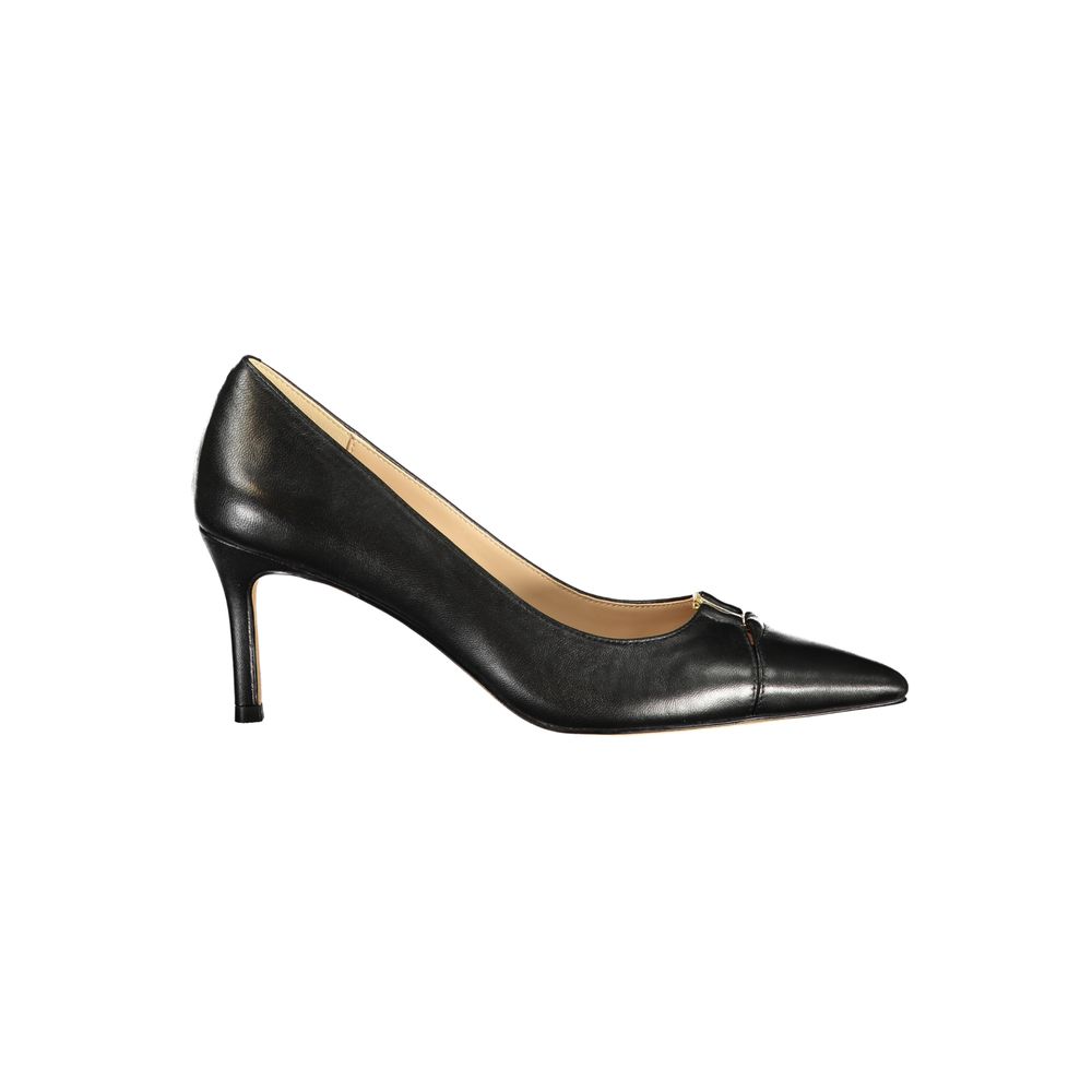 Black Leather Women Classic Shoe - ventzia