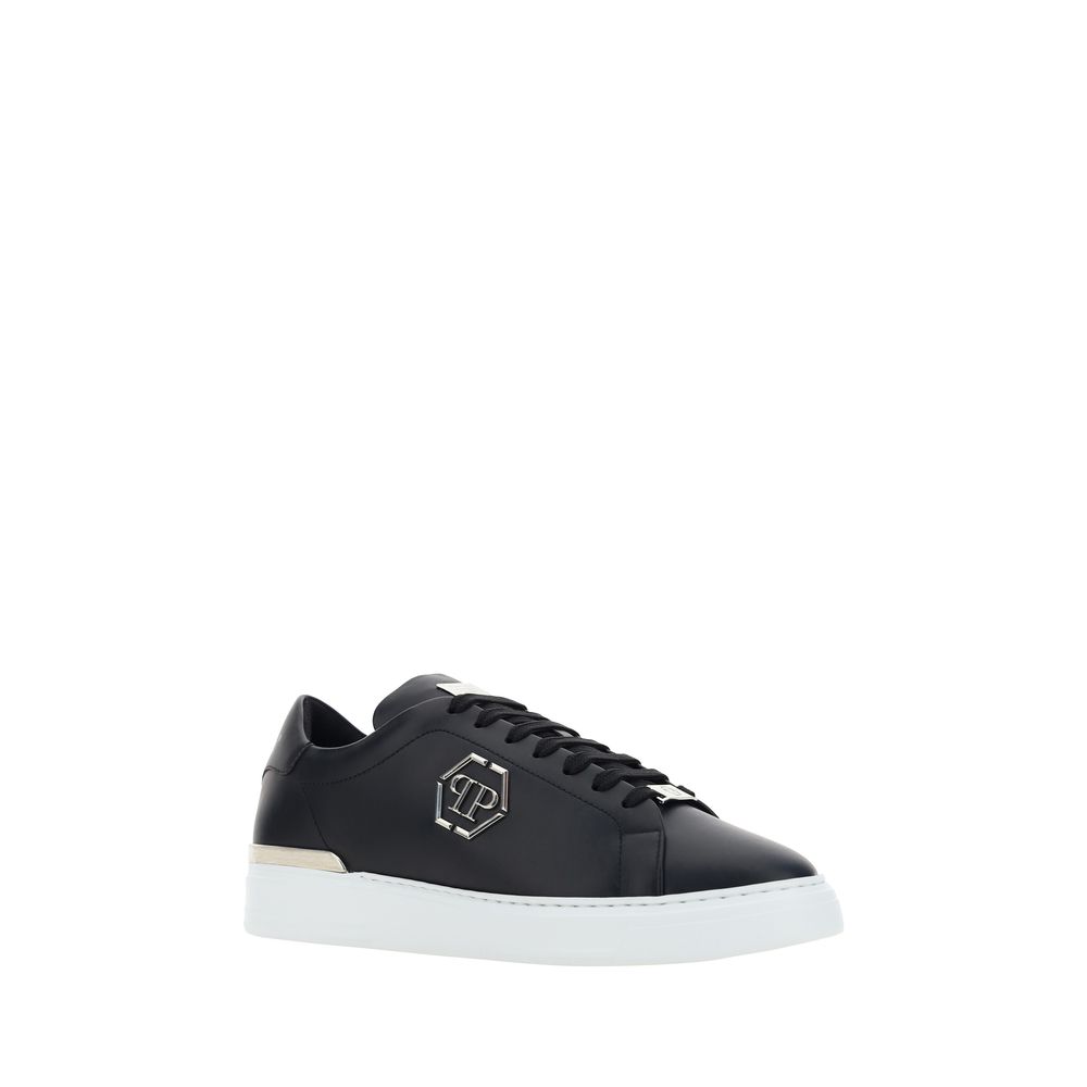 Black Rubber Low Top Sneakers - ventzia