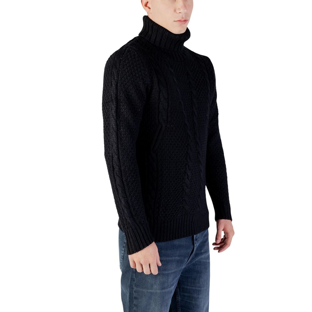 Black Marabou Turtleneck - ventzia