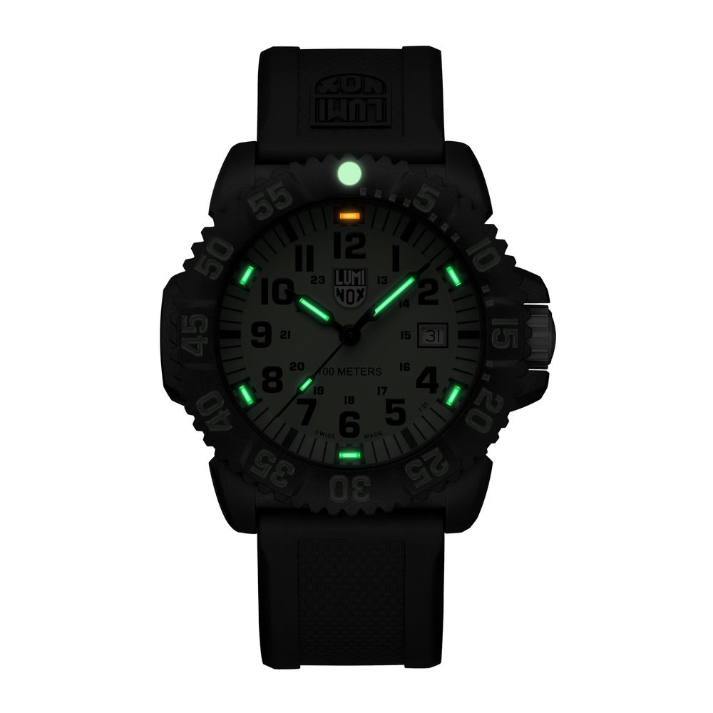 Black Resin Sport Watch - ventzia