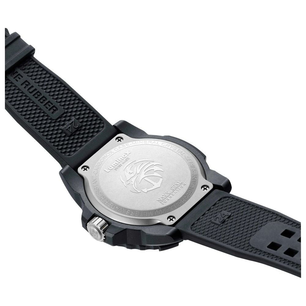 Black Rubber Sport Watch - ventzia